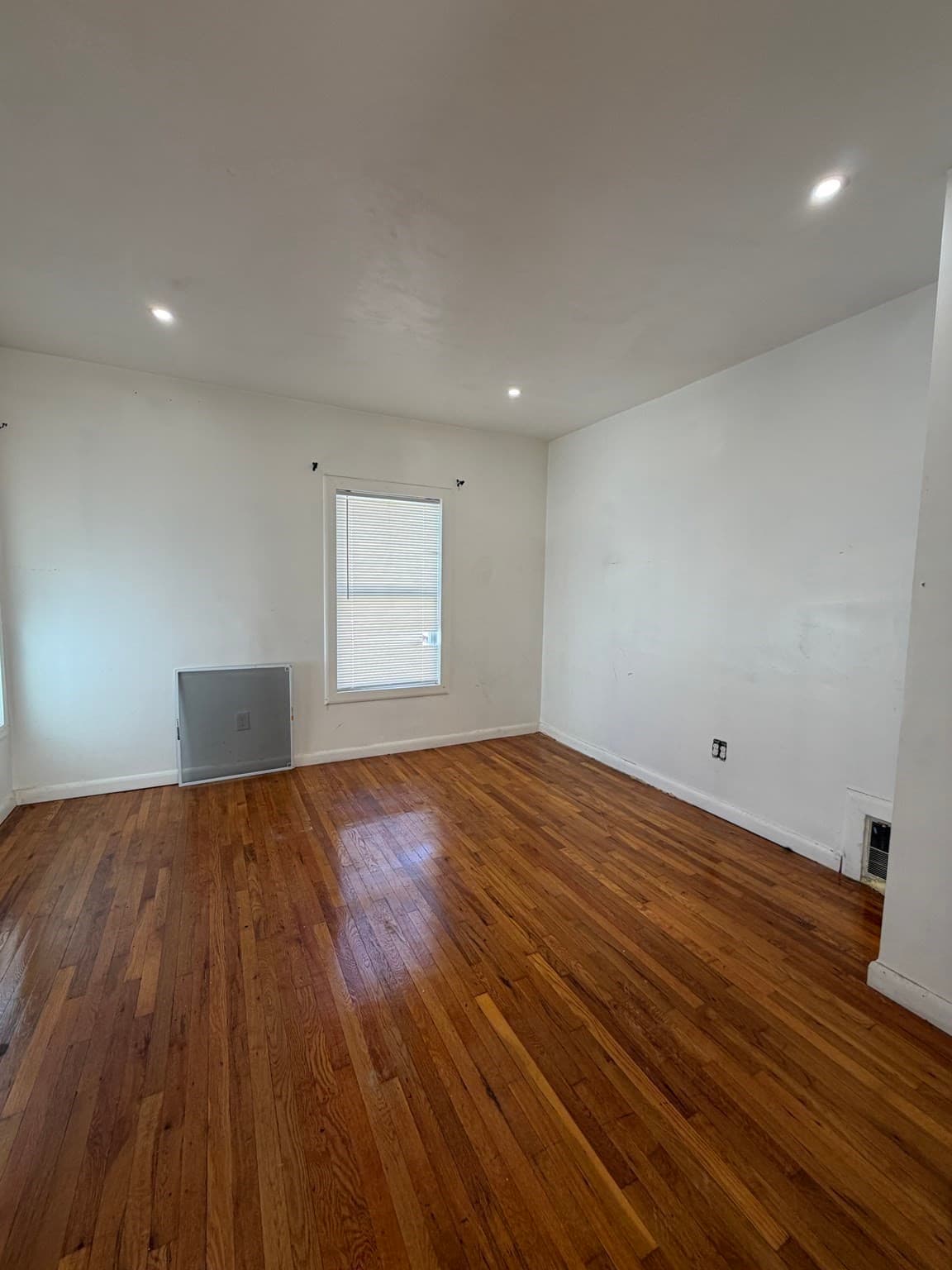 Multi Family at 16 Estes Street, Lynn MA 01902, Lynn, photo 5 of 19