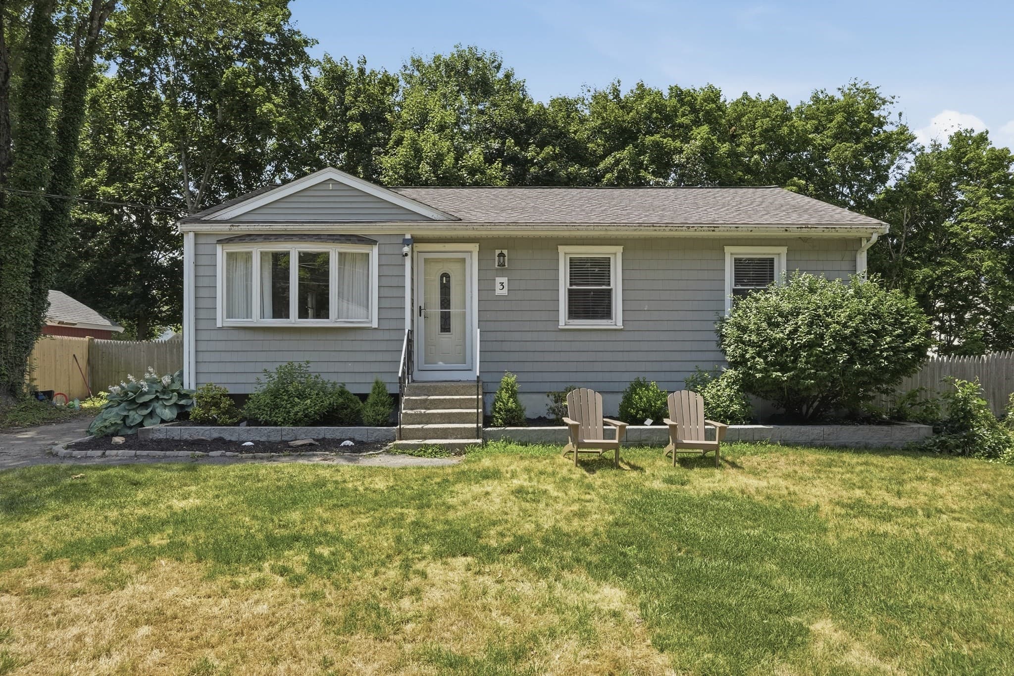 3 Carol Lane, Medway MA 02053