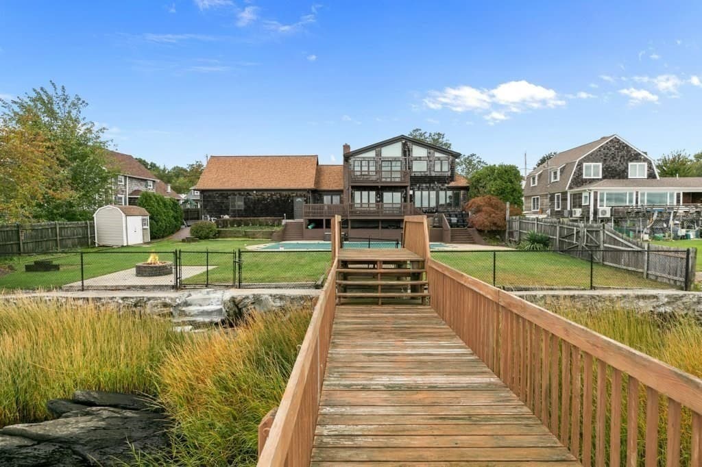 Single Family Residence at 68 Seaview Ave, Swansea MA 02777, Swansea, photo 32 of 40