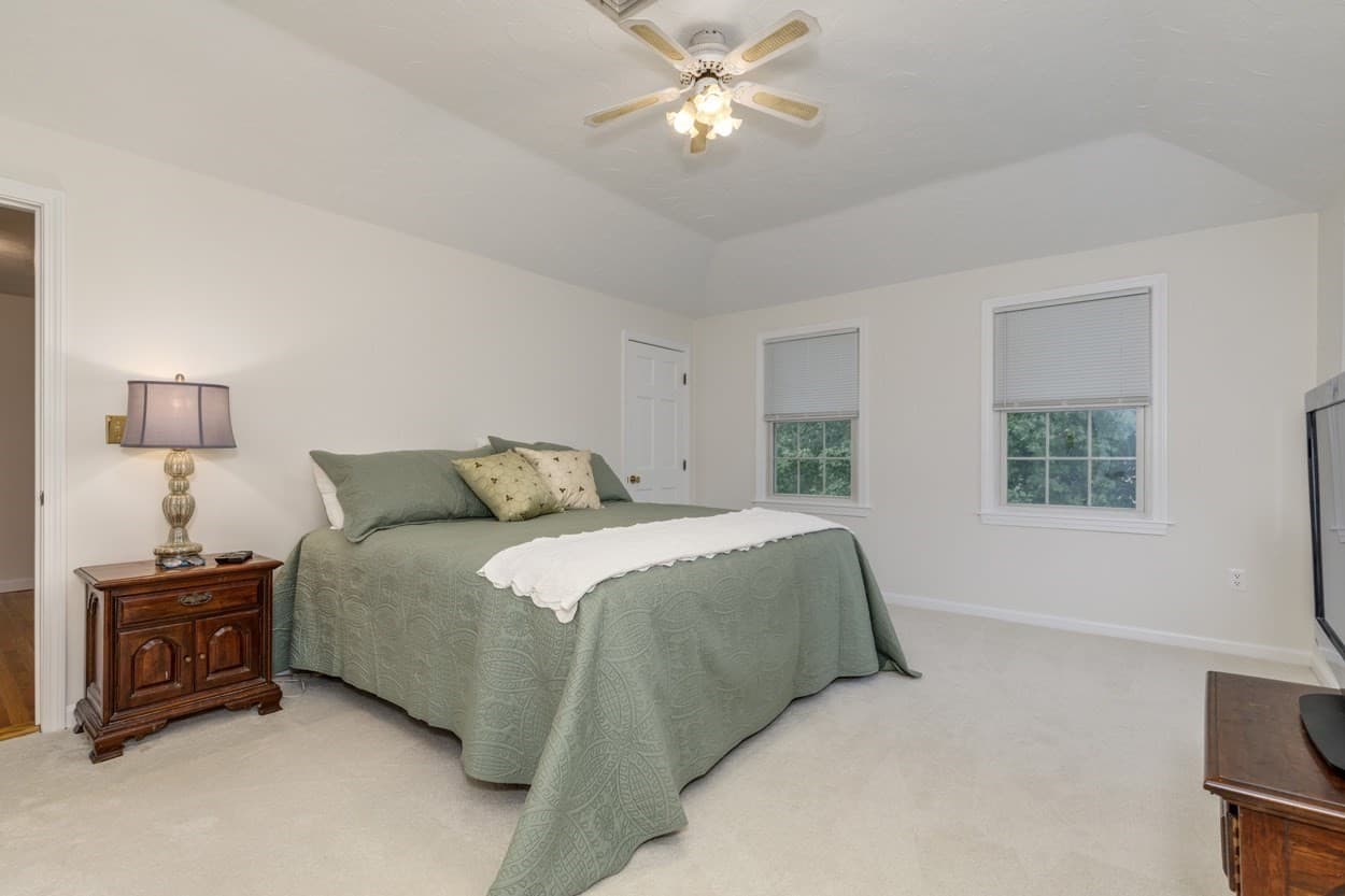 Single Family Residence at 6 Arbor Glen Ln, Methuen MA 01844, Methuen, photo 22 of 36