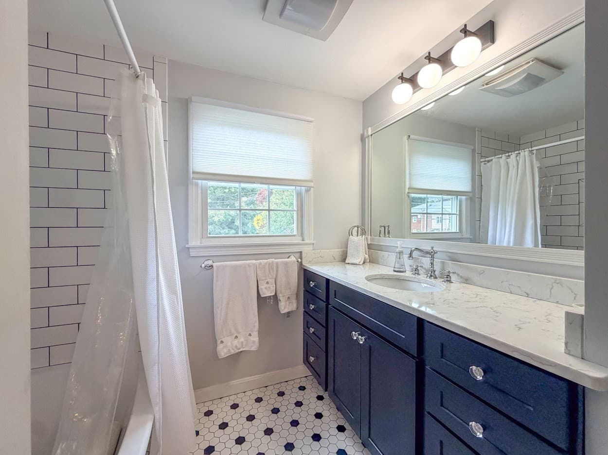 Single Family Residence at 6 Arbor Glen Ln, Methuen MA 01844, Methuen, photo 28 of 36