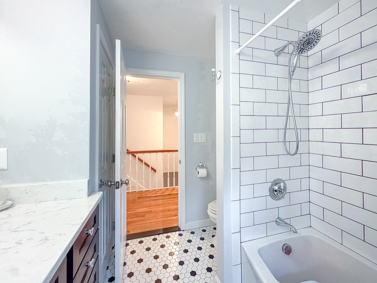 Single Family Residence at 6 Arbor Glen Ln, Methuen MA 01844, Methuen, photo 29 of 36