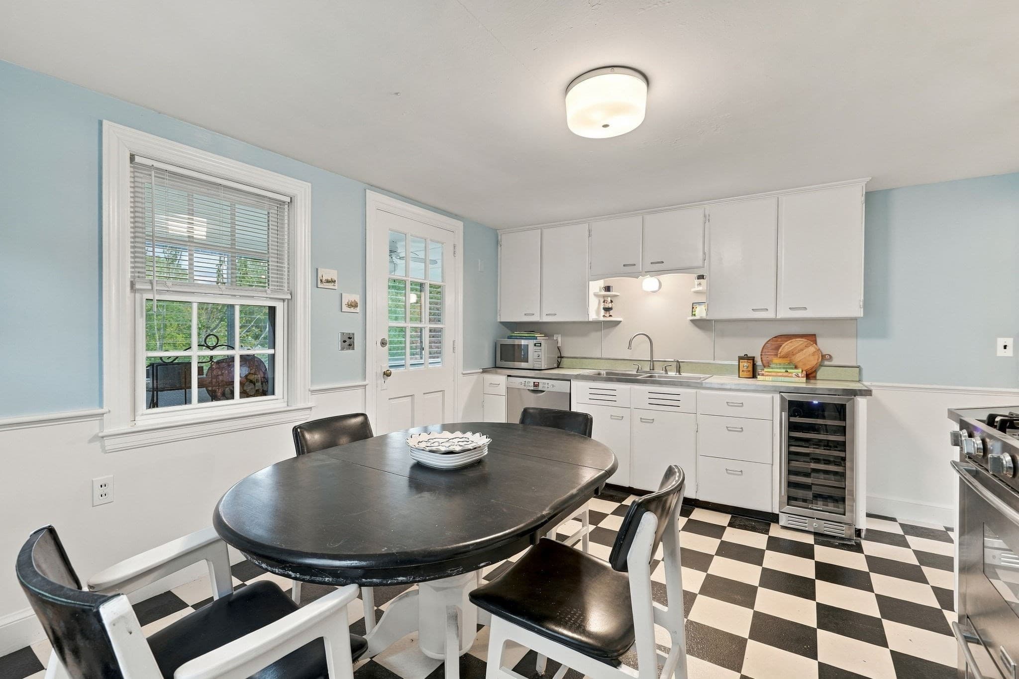 Single Family Residence at 12 Riverside Dr, Kingston MA 02364, Kingston, photo 10 of 29
