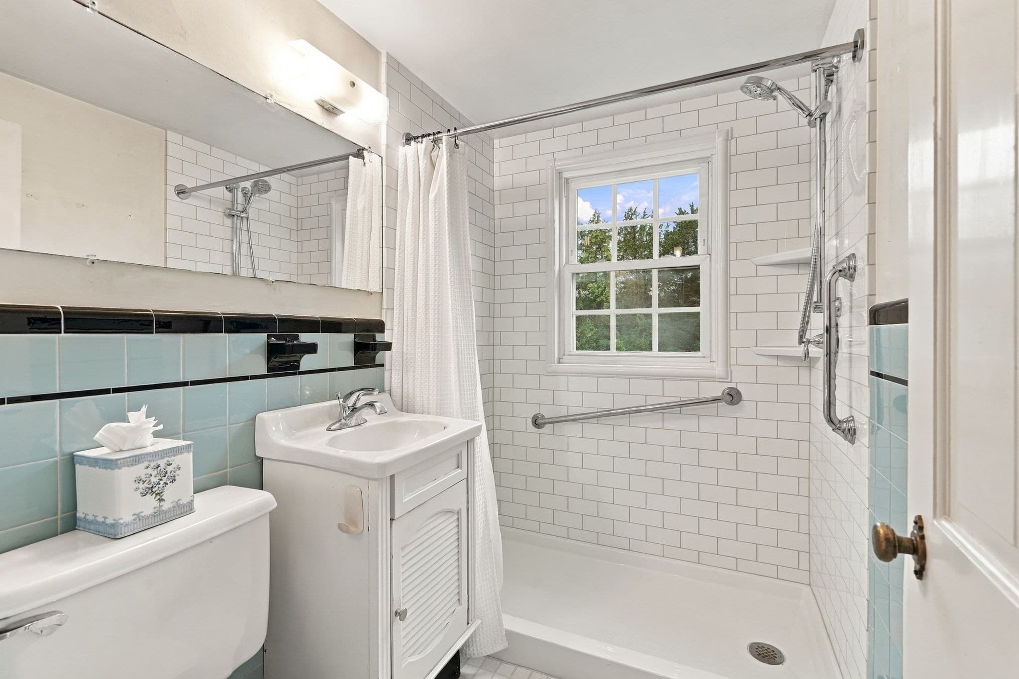 Single Family Residence at 12 Riverside Dr, Kingston MA 02364, Kingston, photo 14 of 29