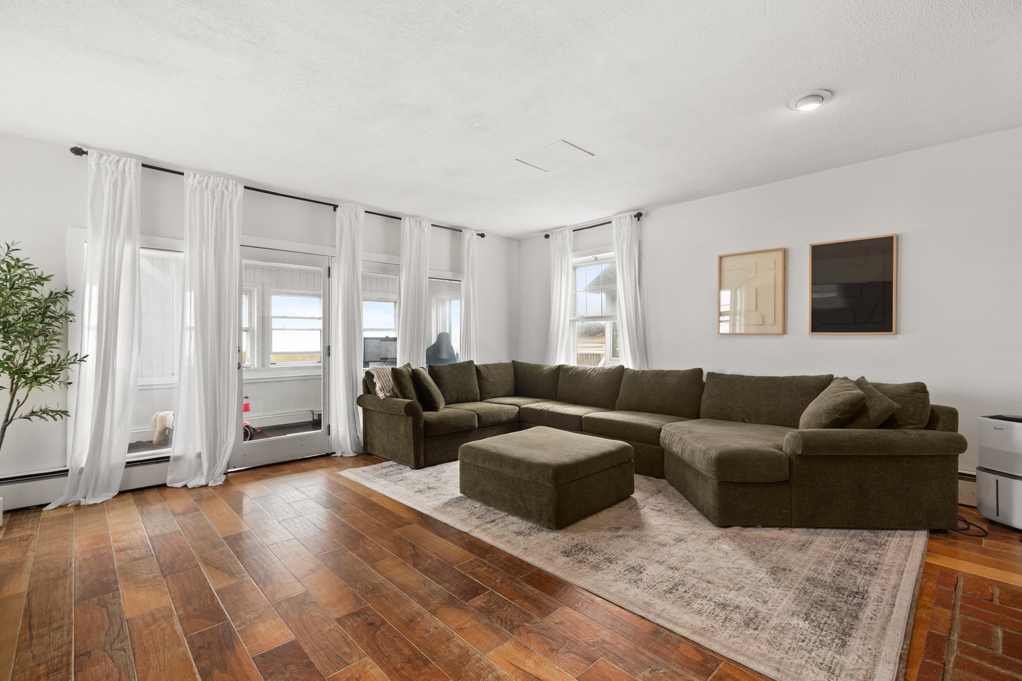 Single Family Residence at 129 Strandway, Winthrop MA 02152, Winthrop, photo 3 of 34
