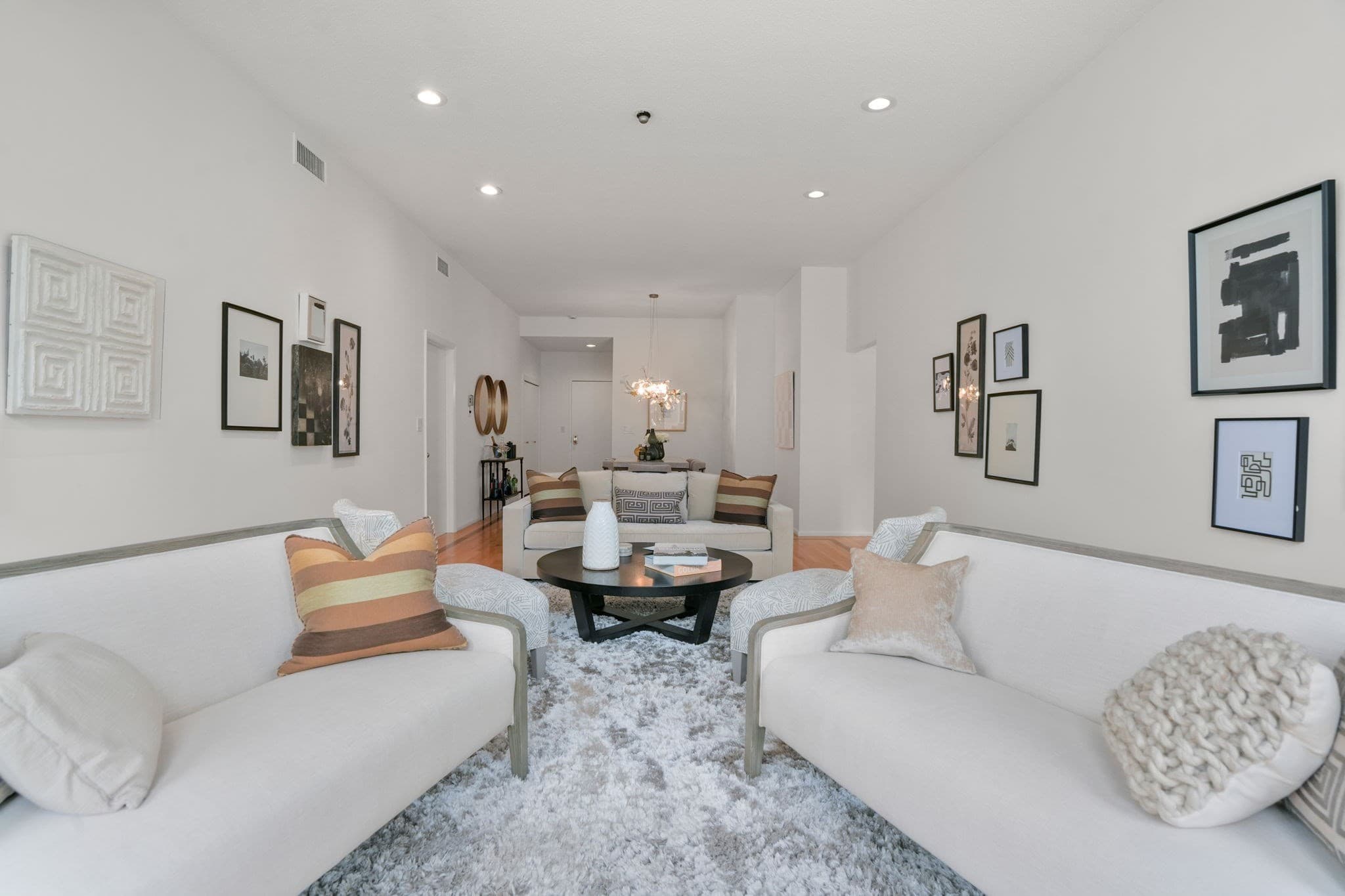 Condominium at 160 Commonwealth Avenue # 218, Boston MA 02116, Boston, photo 6 of 28