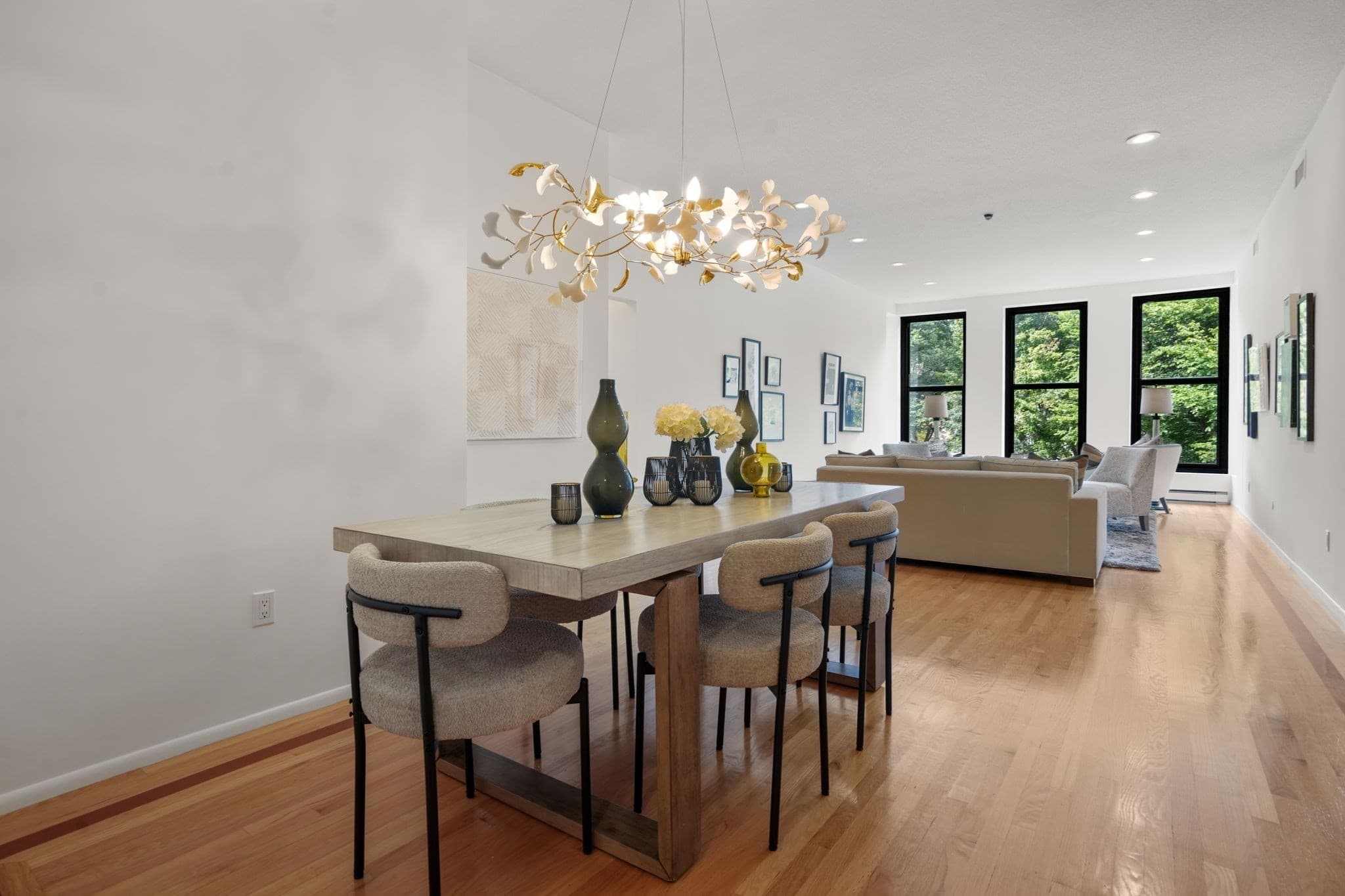Condominium at 160 Commonwealth Avenue # 218, Boston MA 02116, Boston, photo 7 of 28