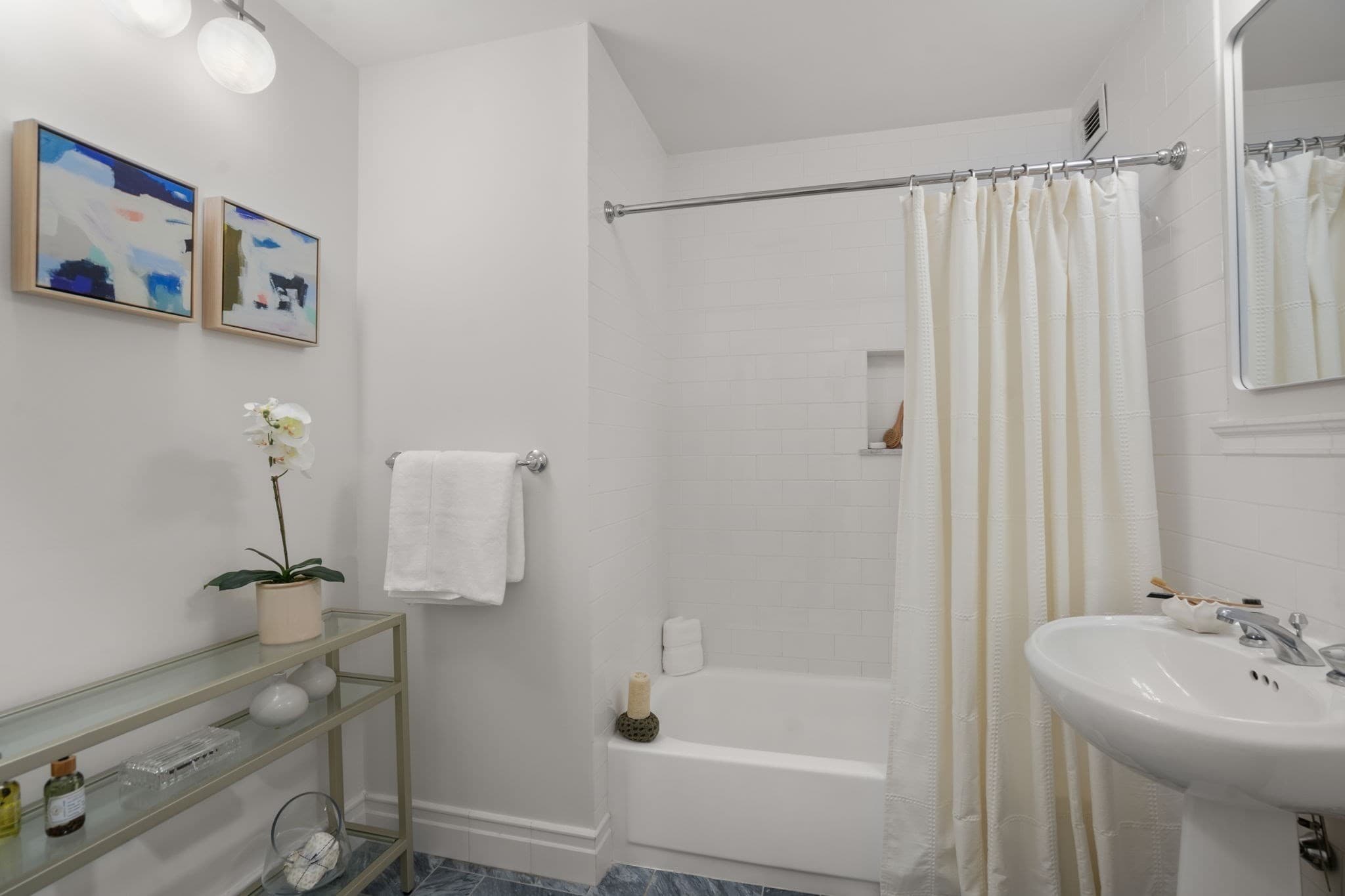 Condominium at 160 Commonwealth Avenue # 218, Boston MA 02116, Boston, photo 11 of 28