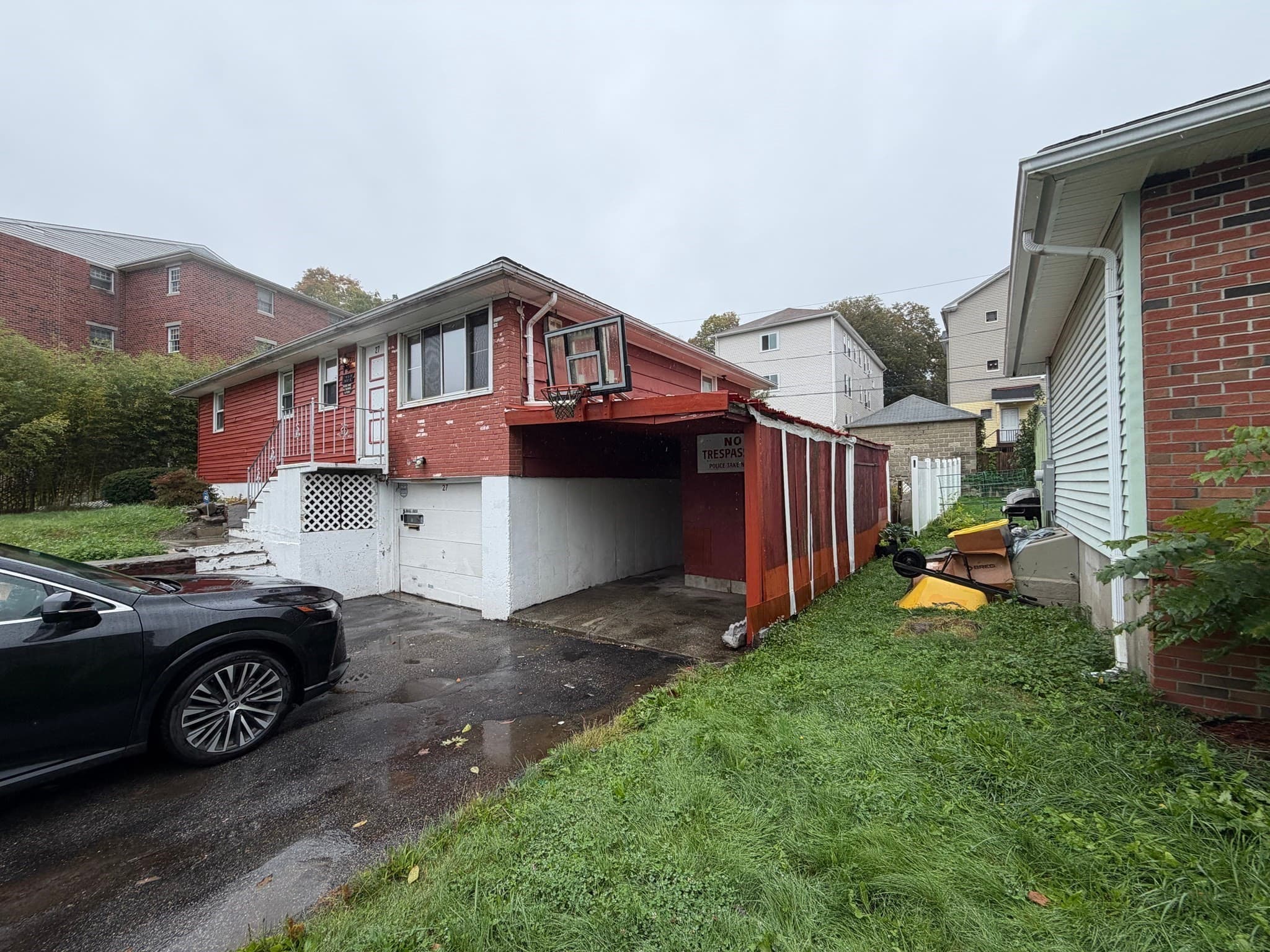 Single Family Residence at 27 Dillon St, Worcester MA 01604, Worcester, photo 3 of 34