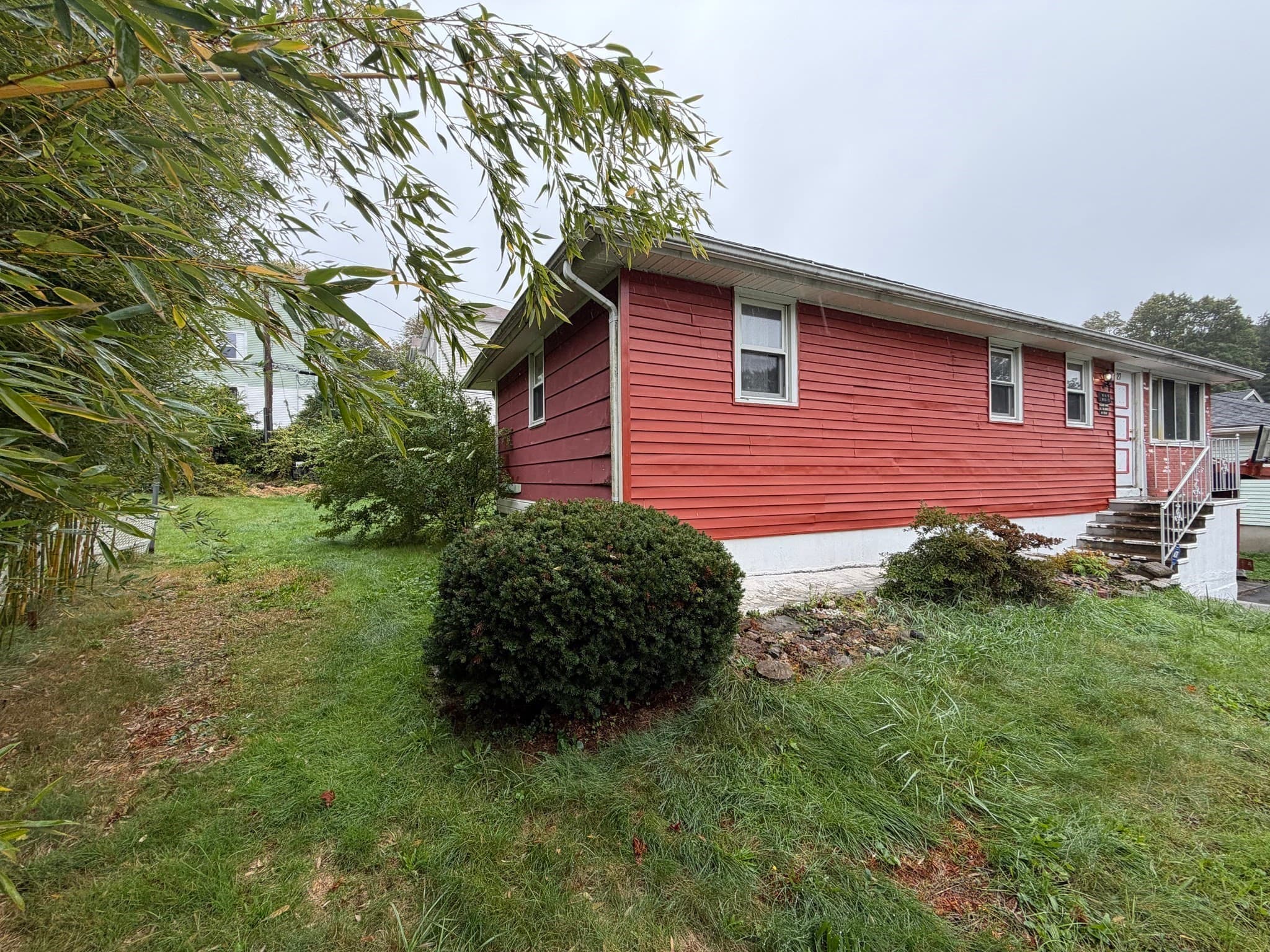 Single Family Residence at 27 Dillon St, Worcester MA 01604, Worcester, photo 5 of 34