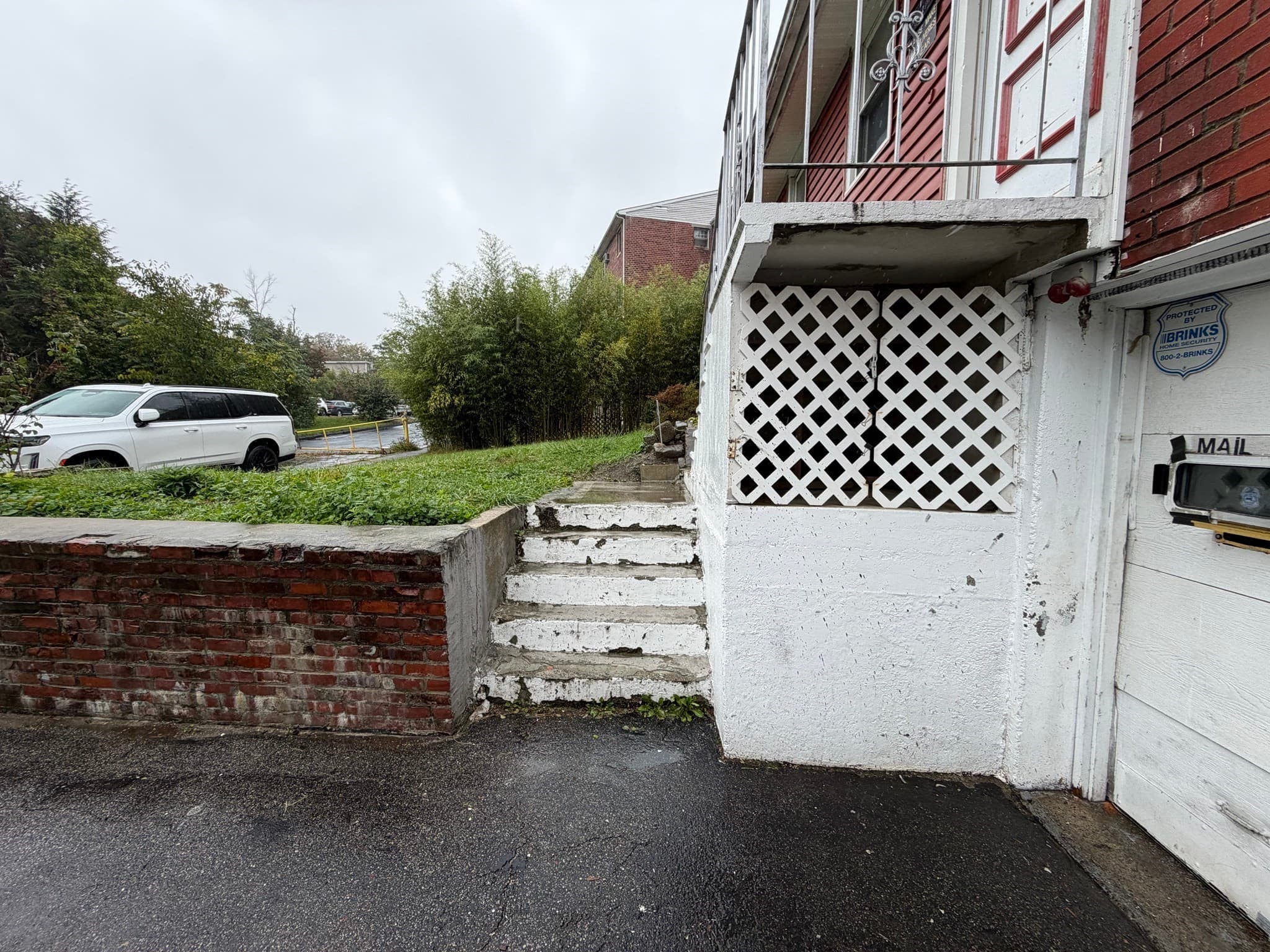 Single Family Residence at 27 Dillon St, Worcester MA 01604, Worcester, photo 4 of 34