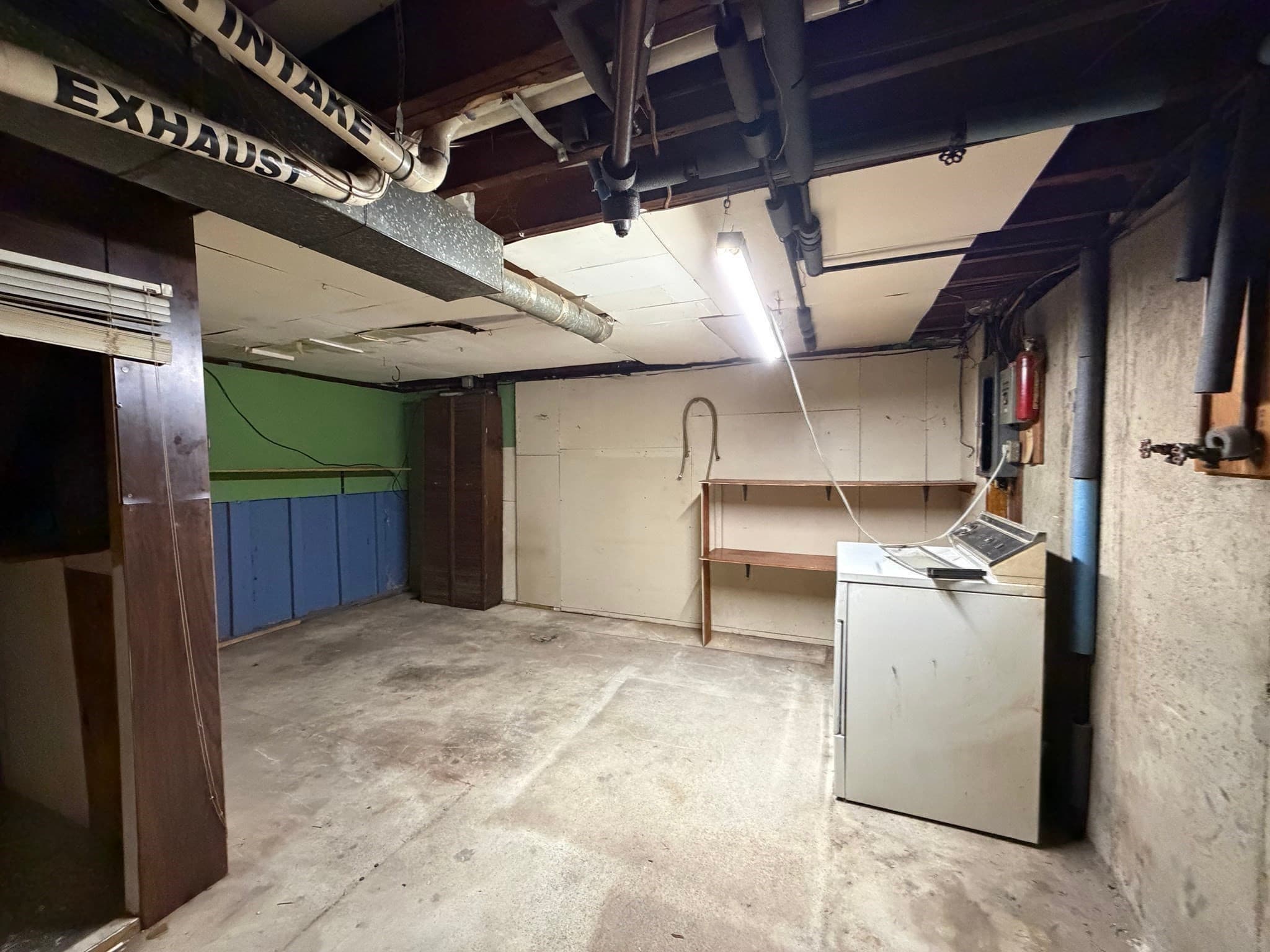 Single Family Residence at 27 Dillon St, Worcester MA 01604, Worcester, photo 21 of 34
