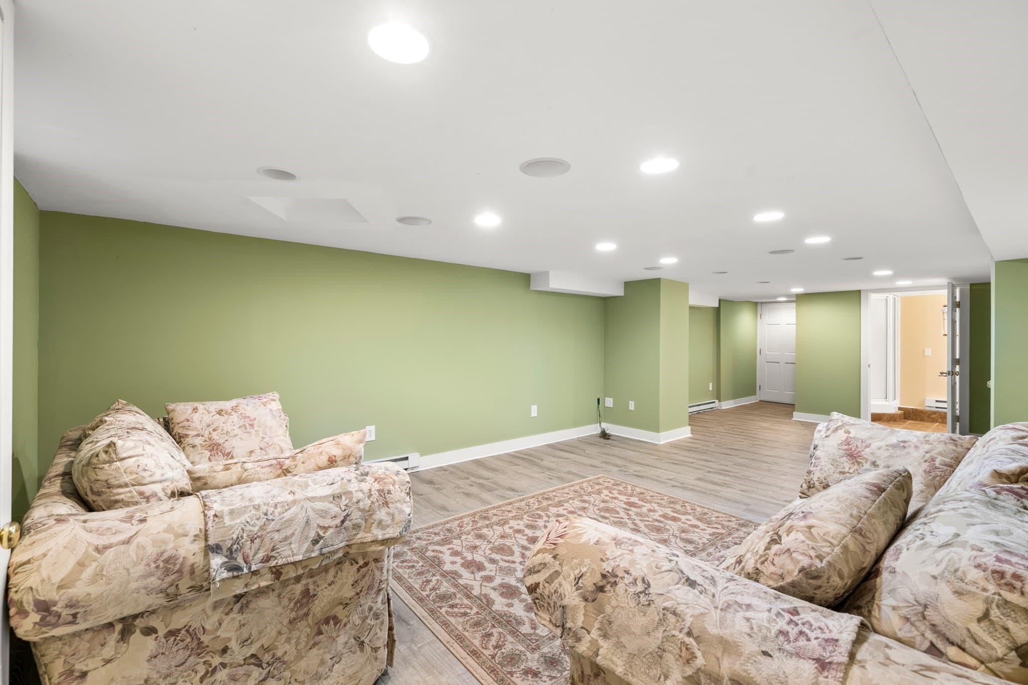 Condominium at 40 Washington Grn # 40, Walpole MA 02032, Walpole, photo 25 of 42