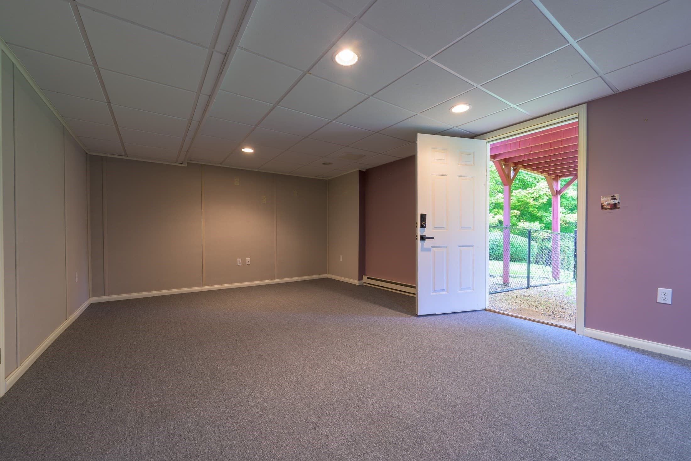 Single Family Residence at 49 Fieldstone Dr, Gardner MA 01440, Gardner, photo 31 of 38