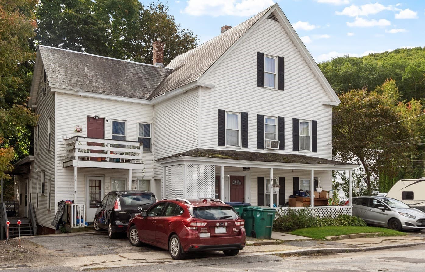 3 Family at 282 Charles St, Fitchburg MA 01420, Fitchburg, photo 2 of 15
