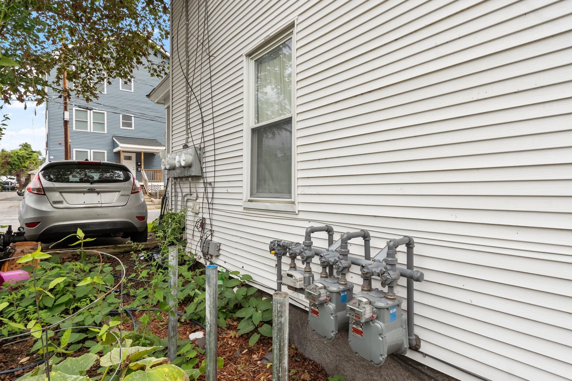 3 Family at 282 Charles St, Fitchburg MA 01420, Fitchburg, photo 5 of 15