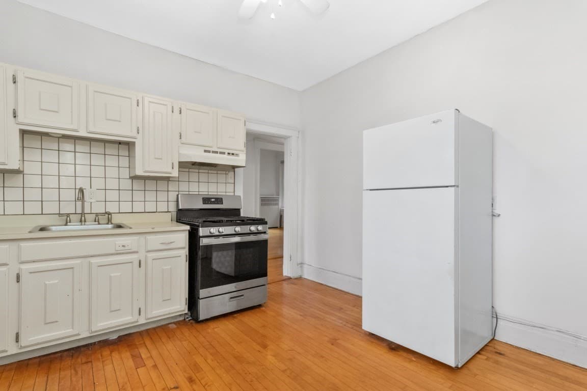 Condominium at 1267 Commonwealth Ave # 7, Boston MA 02134, Boston, photo 5 of 19