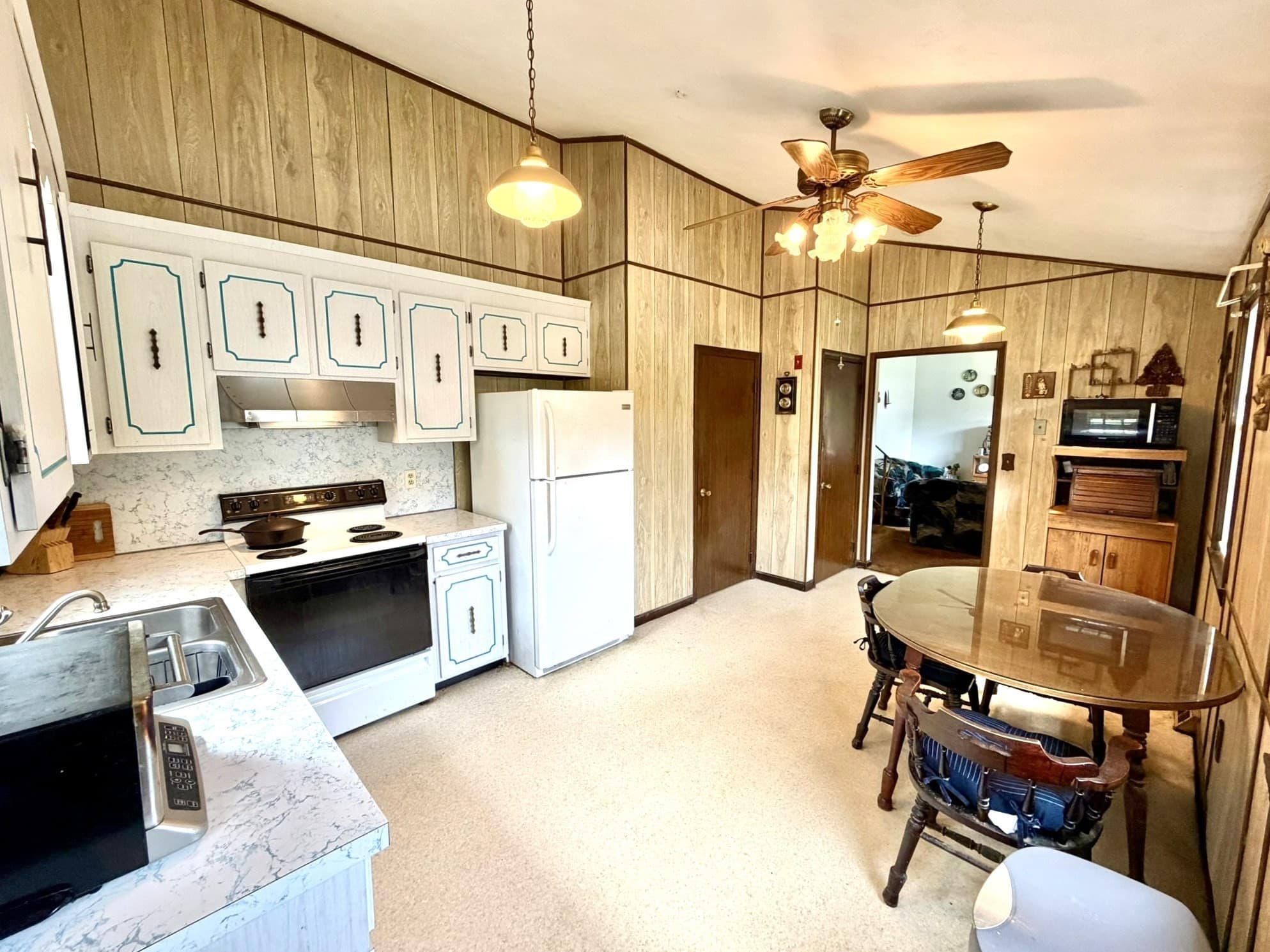 Single Family Residence at 110 Hubbard Ave, Brockton MA 02301, Brockton, photo 9 of 28