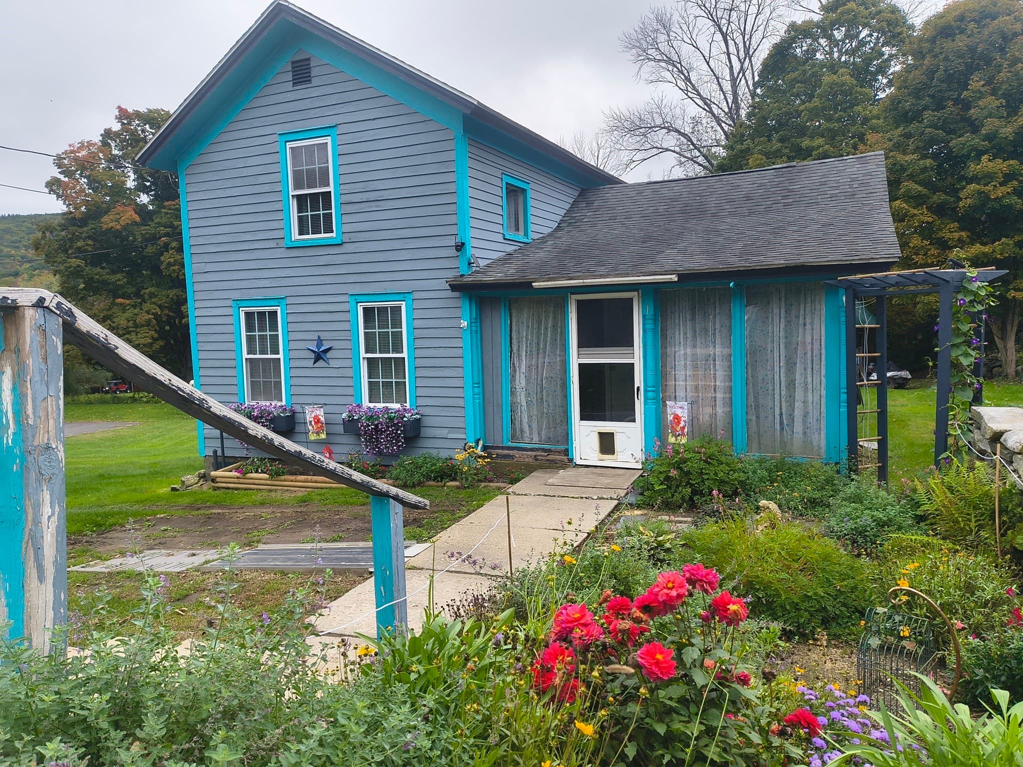 Single Family Residence at 1 William St, Chester MA 01011, Chester, photo 2 of 33