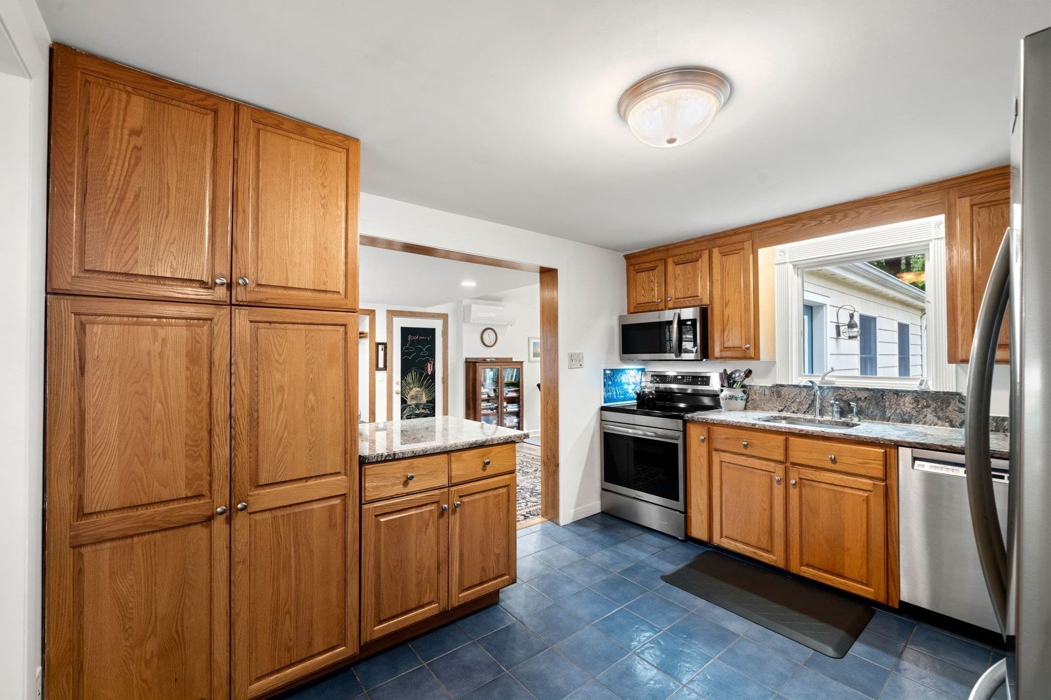 Single Family Residence at 14 Ortins Rd, Hamilton MA 01982, Hamilton, photo 11 of 42