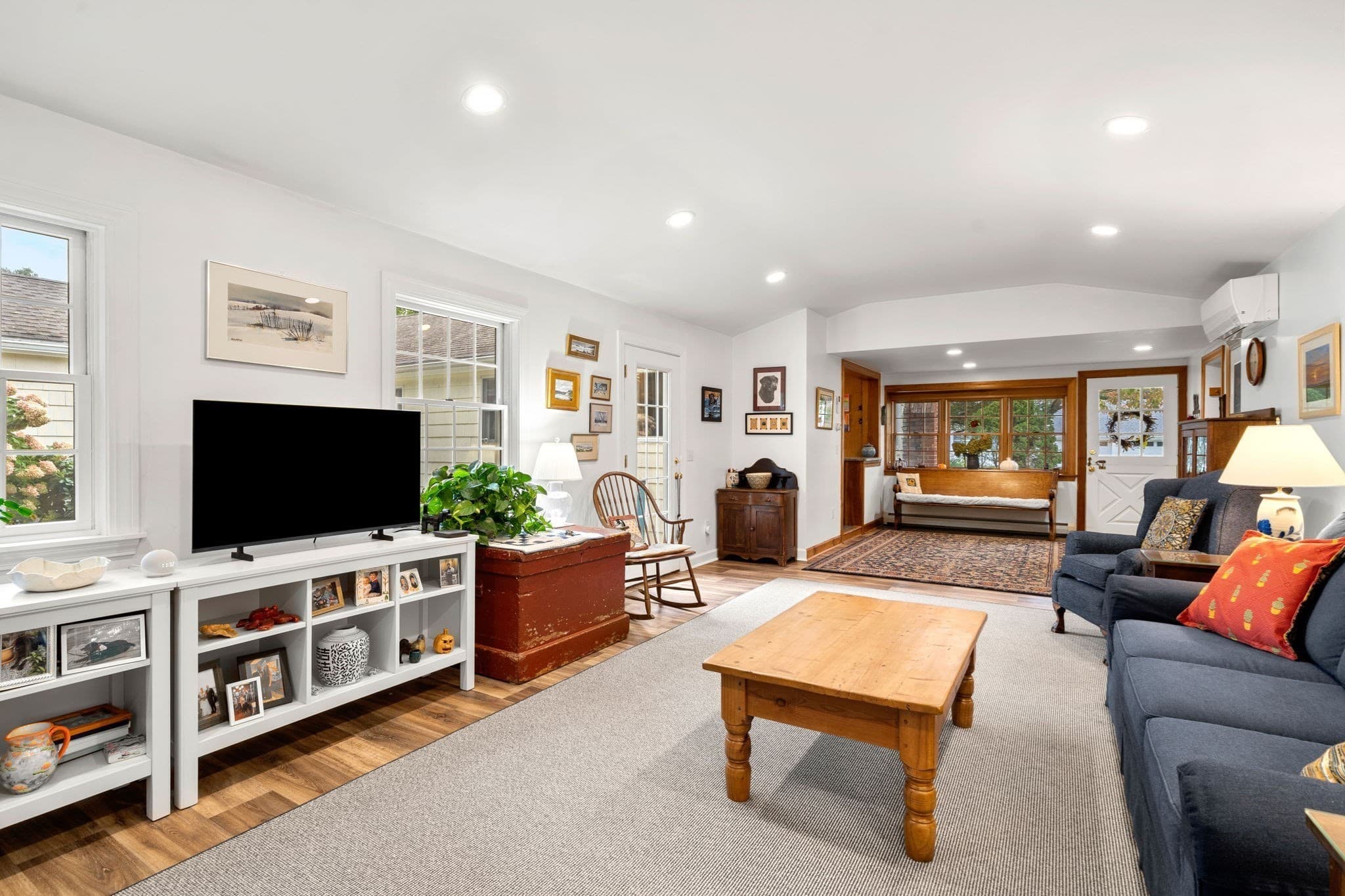 Single Family Residence at 14 Ortins Rd, Hamilton MA 01982, Hamilton, photo 8 of 42