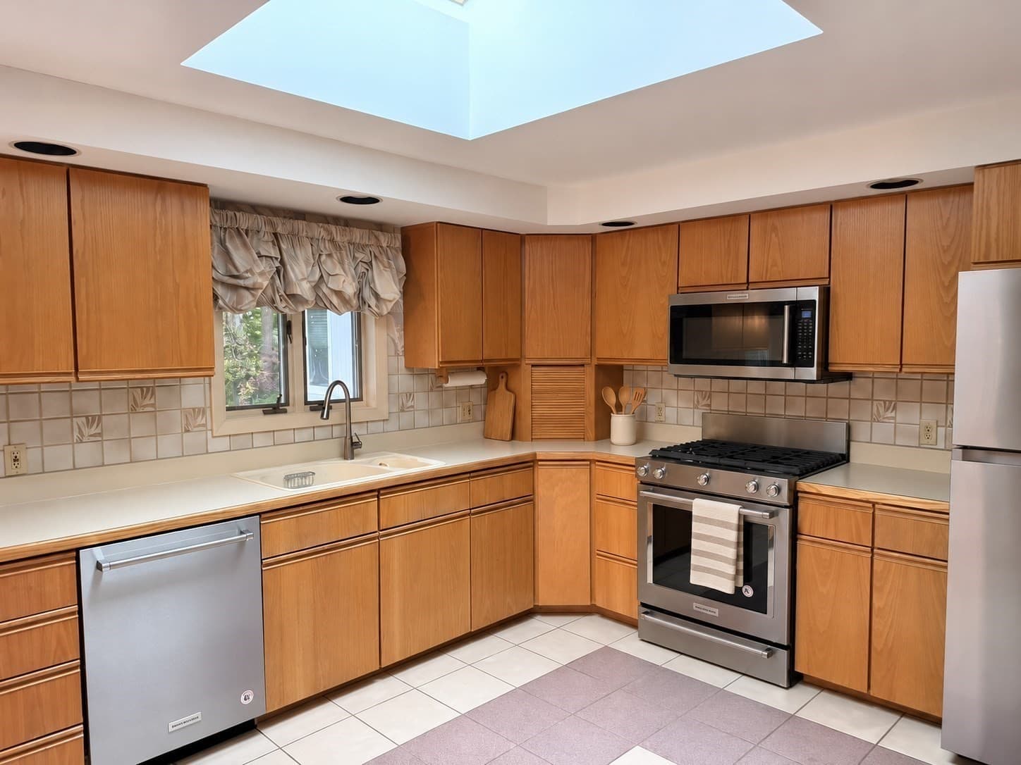 Single Family Residence at 151 Beaumont Ave, Newton MA 02460, Newton, photo 2 of 9