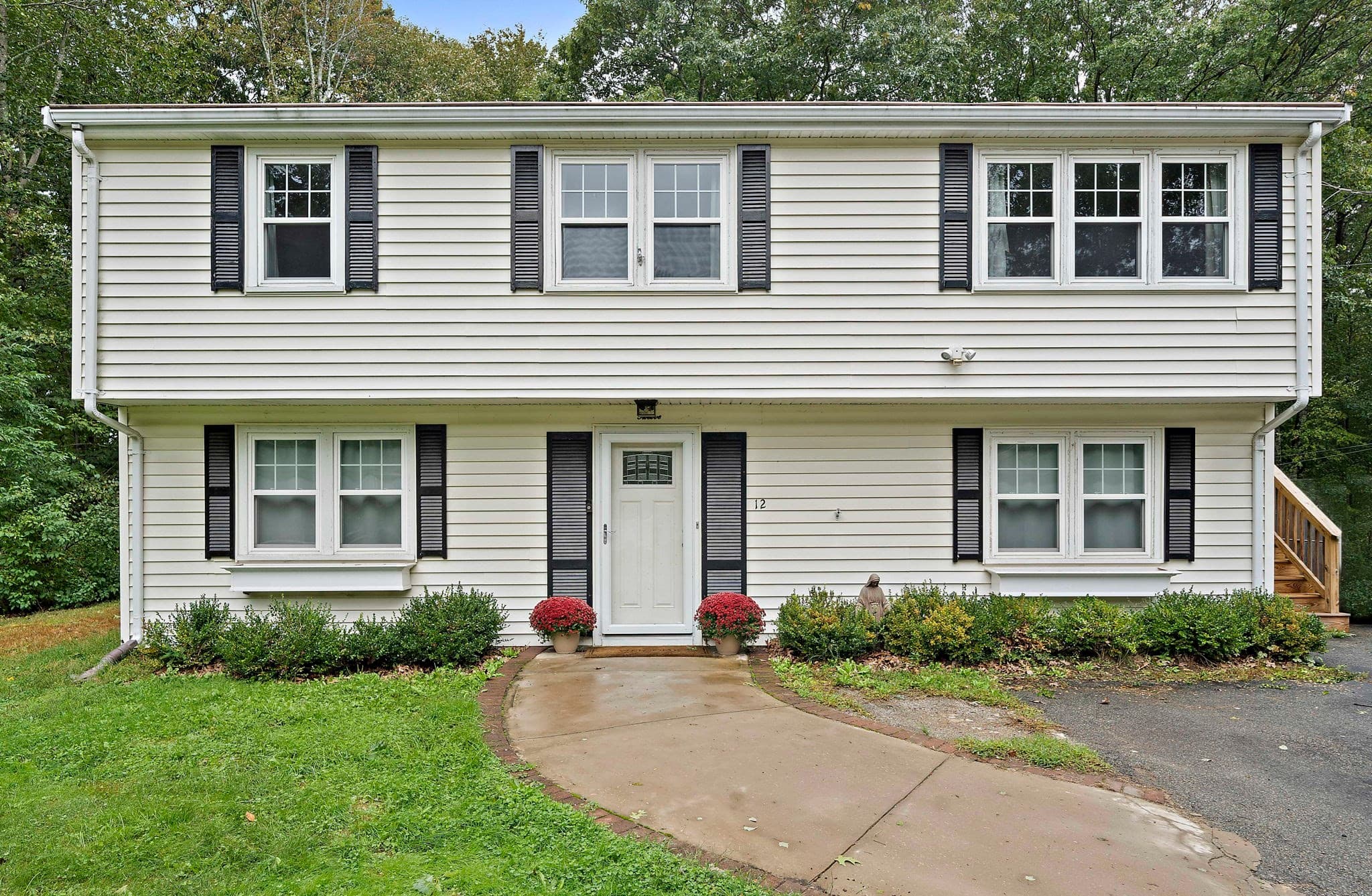 12 Harton Ross Drive, Whitman MA 02382