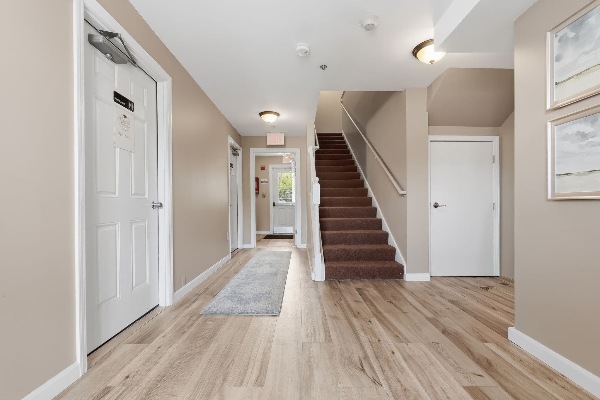 Condominium at 23 South Main St # 5, Ipswich MA 01938, Ipswich, photo 2 of 28