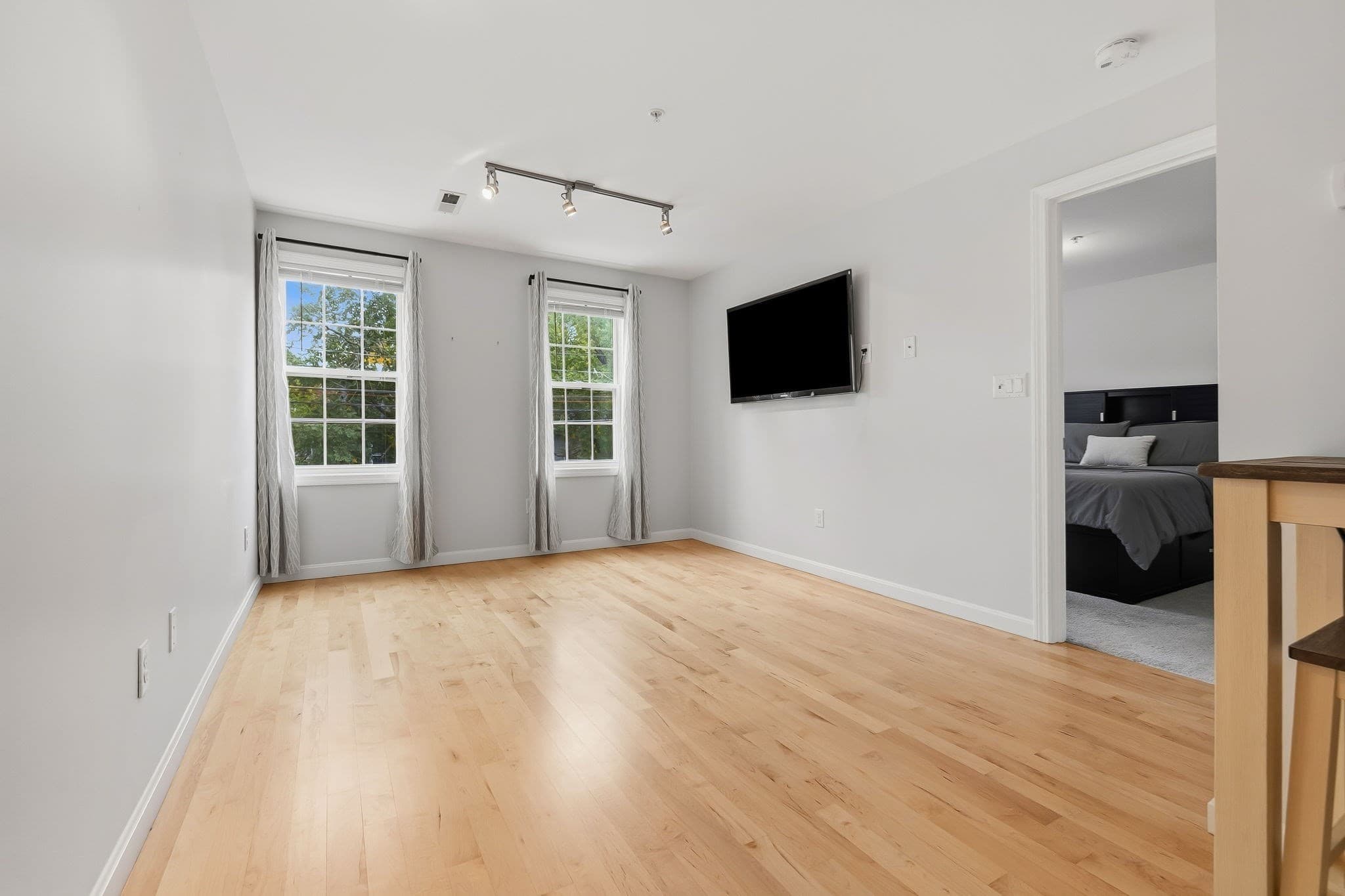 Condominium at 23 South Main St # 5, Ipswich MA 01938, Ipswich, photo 6 of 28