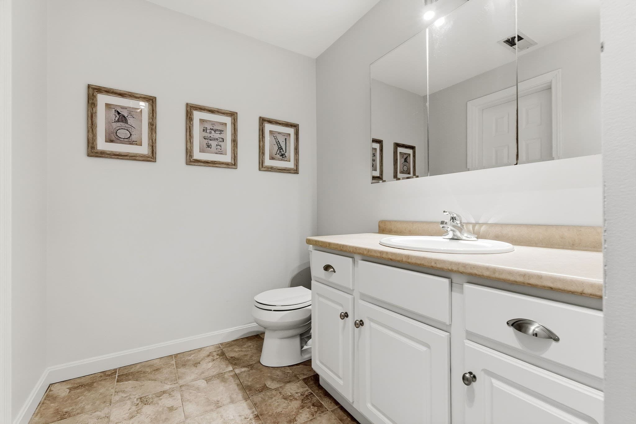 Condominium at 23 South Main St # 5, Ipswich MA 01938, Ipswich, photo 13 of 28