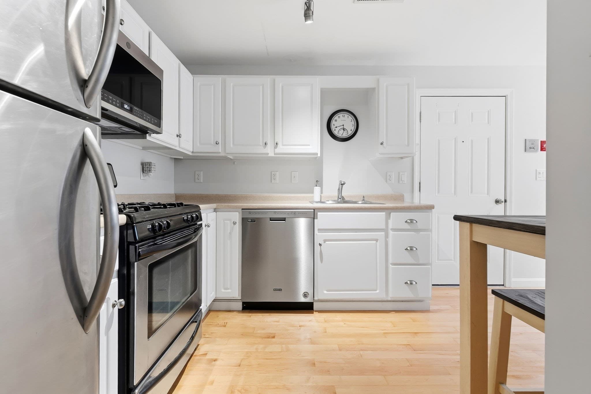 Condominium at 23 South Main St # 5, Ipswich MA 01938, Ipswich, photo 15 of 28