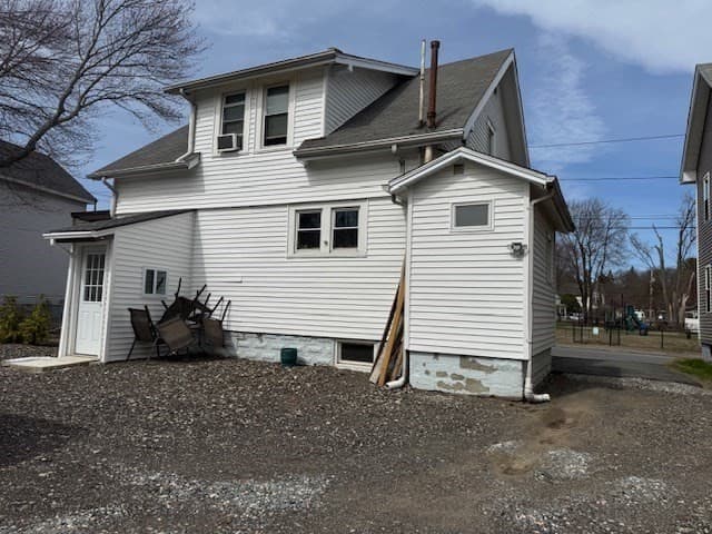 Single Family Residence at 14 Taylor St, Chicopee MA 01020, Chicopee, photo 3 of 32
