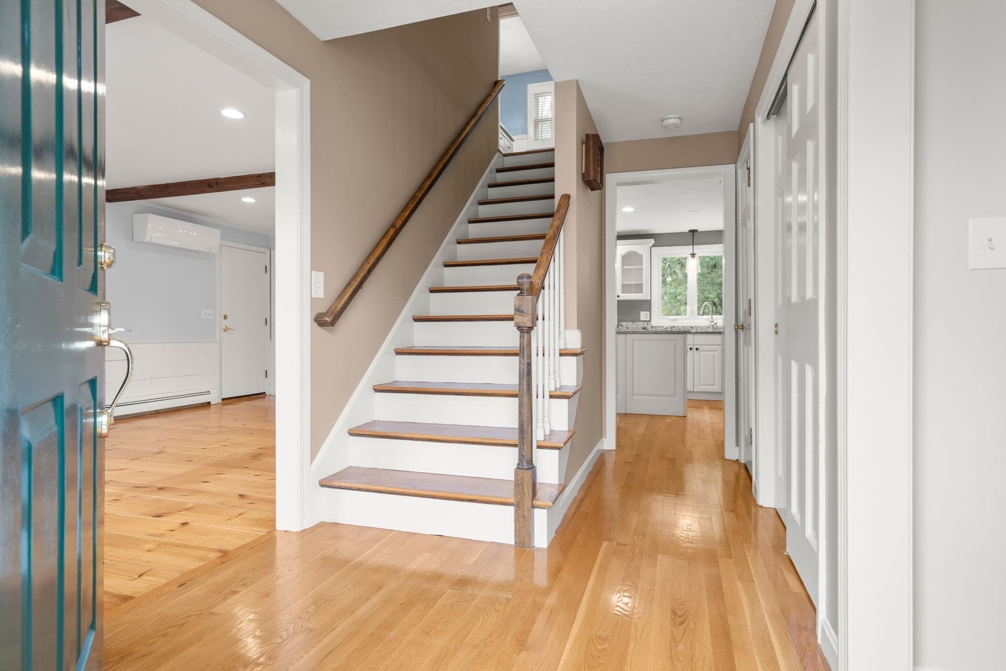 Single Family Residence at 26 Waterview Drive, Medway MA 02053, Medway, photo 9 of 42