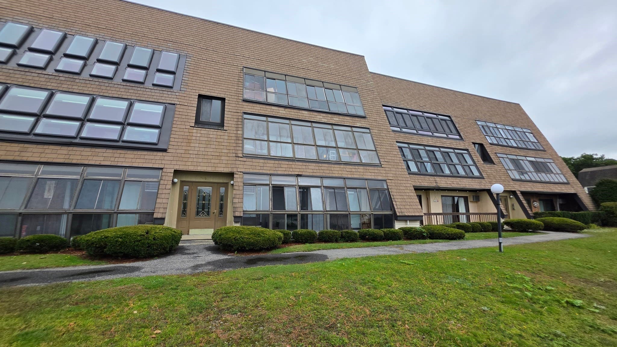 Condominium at 9 Eaglehead Ter # 2, Shrewsbury MA 01545, Shrewsbury, photo 8 of 10