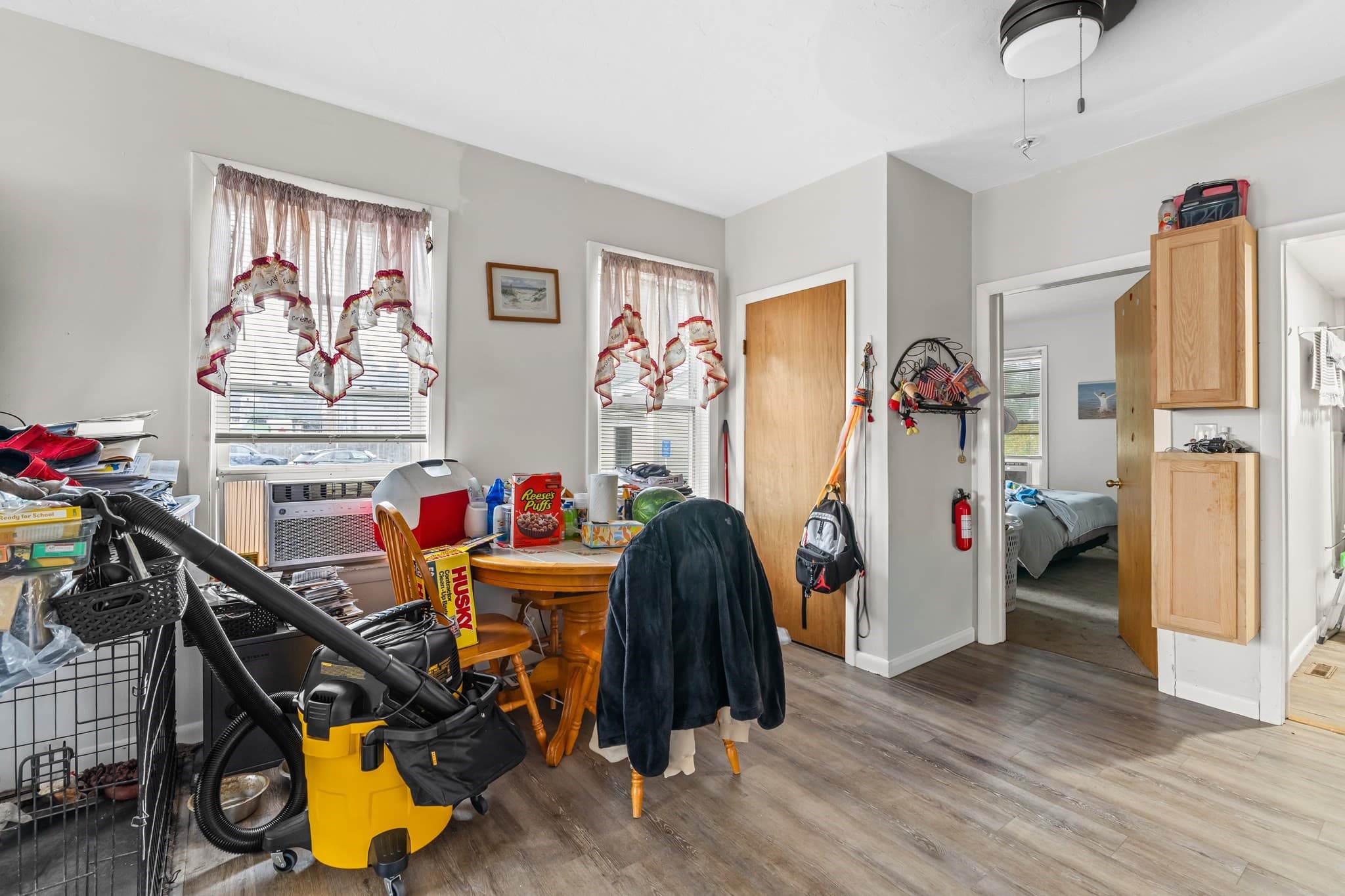 3 Family at 12-14 N Park Ave, Plymouth MA 02360, Plymouth, photo 9 of 38
