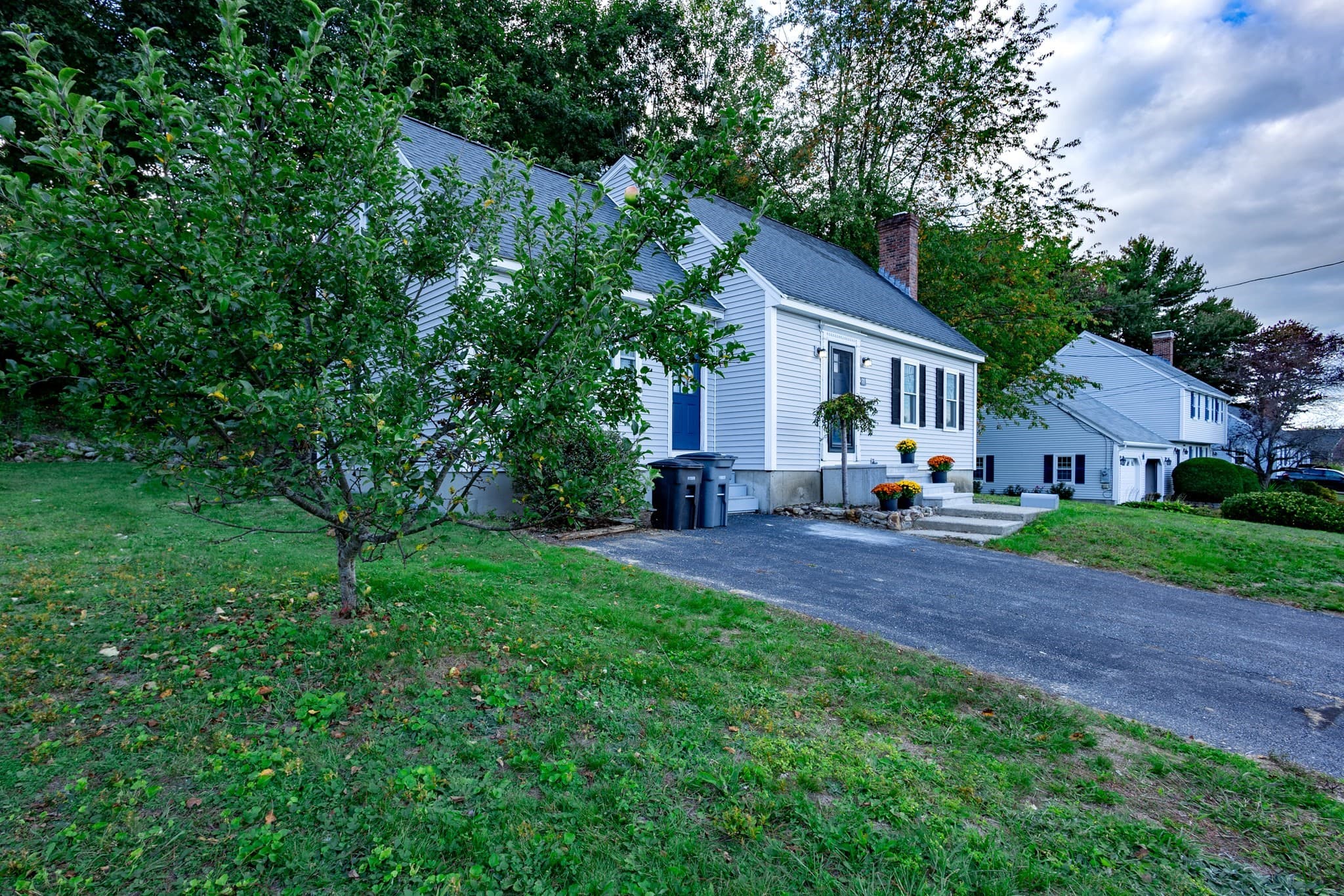 Single Family Residence at 25 Bear Hill Rd, Gardner MA 01440, Gardner, photo 2 of 19