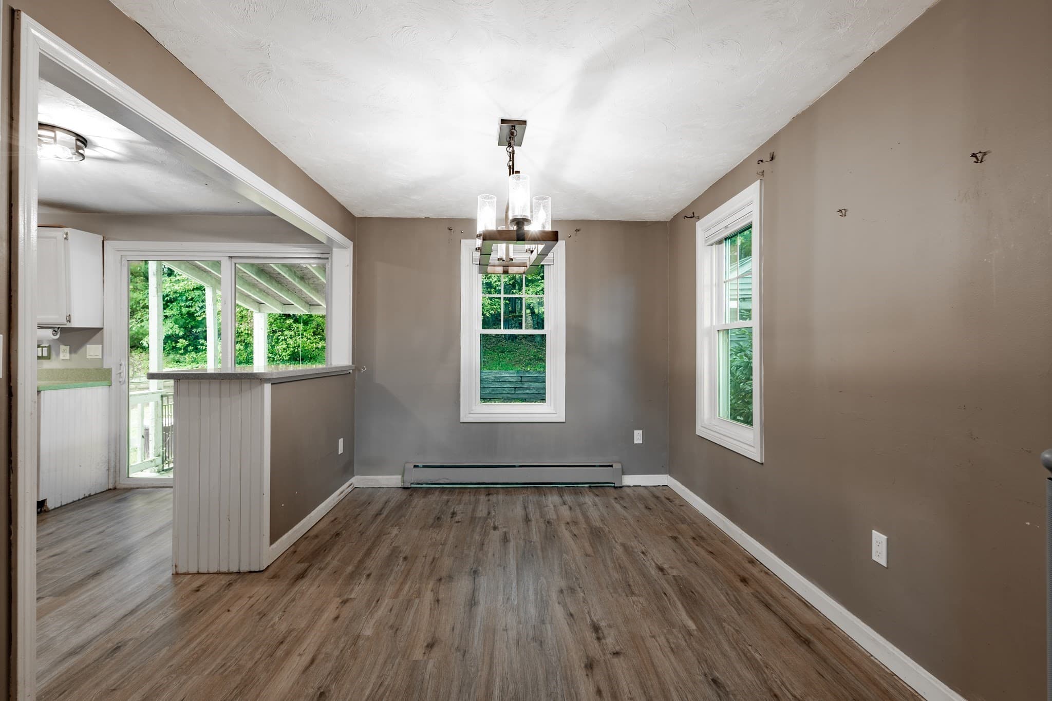 Single Family Residence at 25 Bear Hill Rd, Gardner MA 01440, Gardner, photo 6 of 19