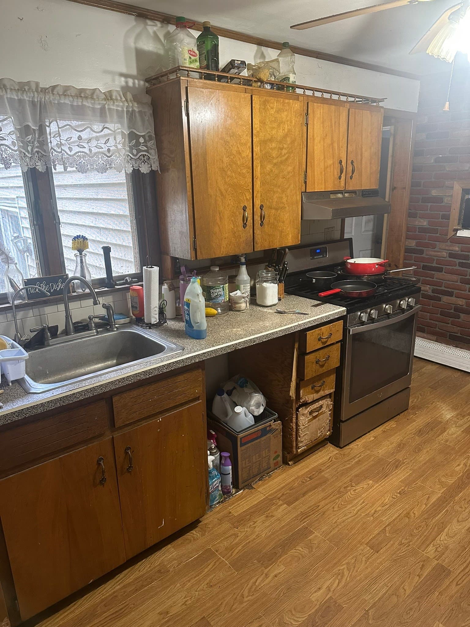 Single Family Residence at 28 Lyric St, Pittsfield MA 01201, Pittsfield, photo 2 of 7
