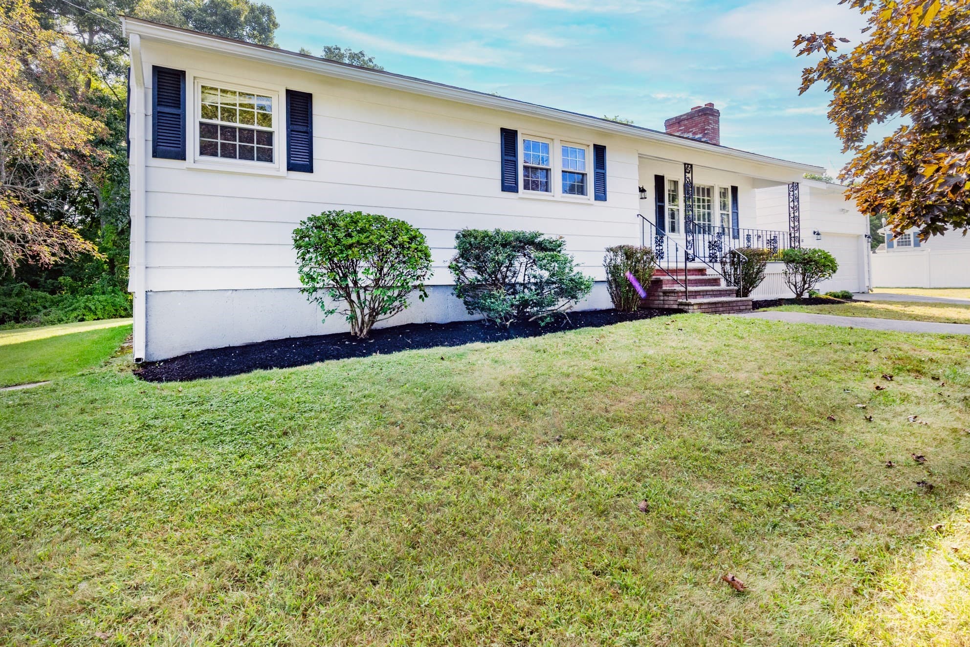 Single Family Residence at 29 Stoney Brook Rd, Methuen MA 01844, Methuen, photo 2 of 42