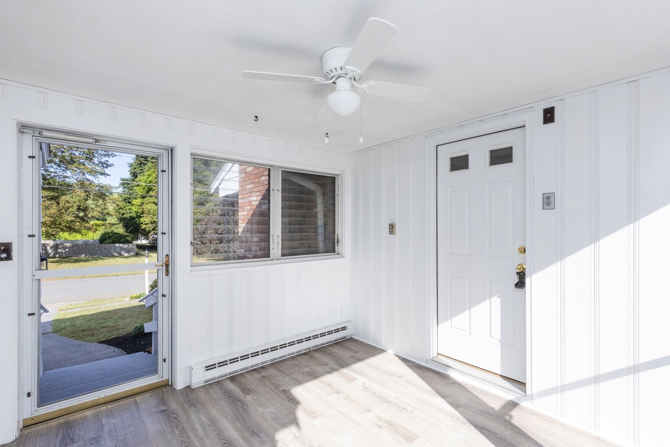 Single Family Residence at 29 Stoney Brook Rd, Methuen MA 01844, Methuen, photo 5 of 42