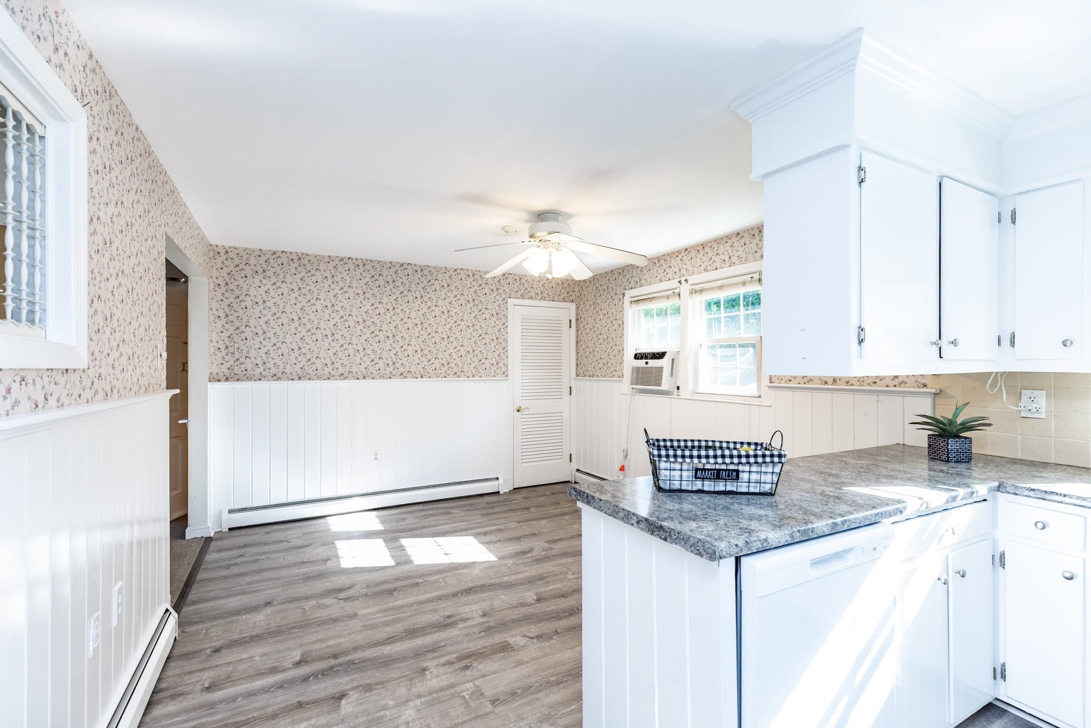 Single Family Residence at 29 Stoney Brook Rd, Methuen MA 01844, Methuen, photo 8 of 42