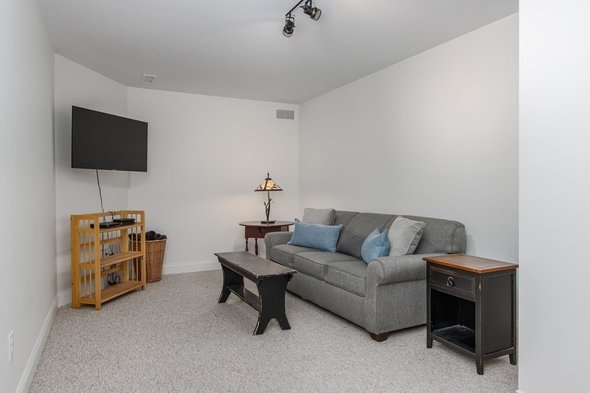Condominium at 27-A Blacksmith Row # 27, Groton MA 01450, Groton, photo 33 of 42