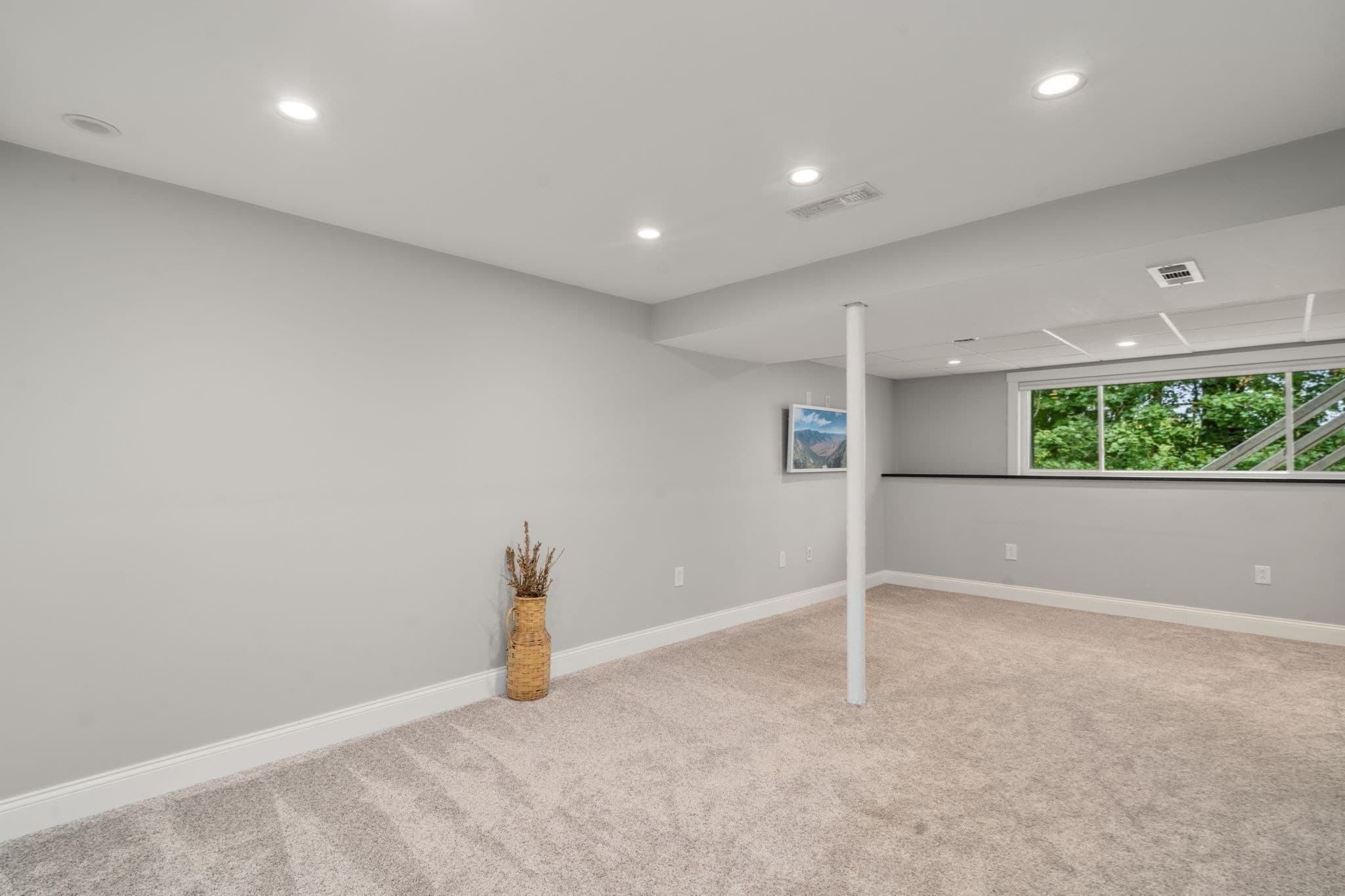 Single Family Residence at 165 Lockland Ave, Framingham MA 01701, Framingham, photo 23 of 34