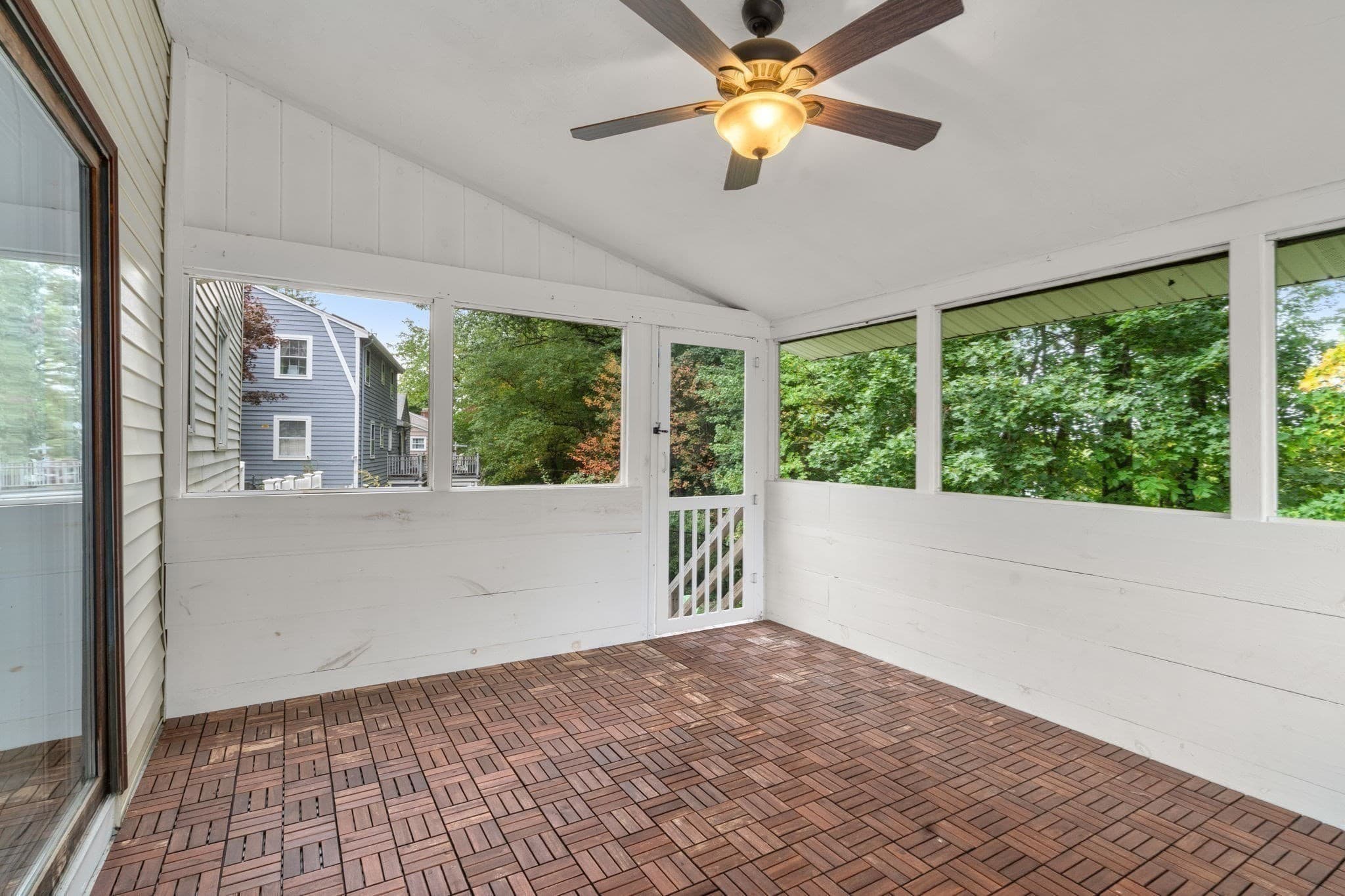 Single Family Residence at 165 Lockland Ave, Framingham MA 01701, Framingham, photo 12 of 34