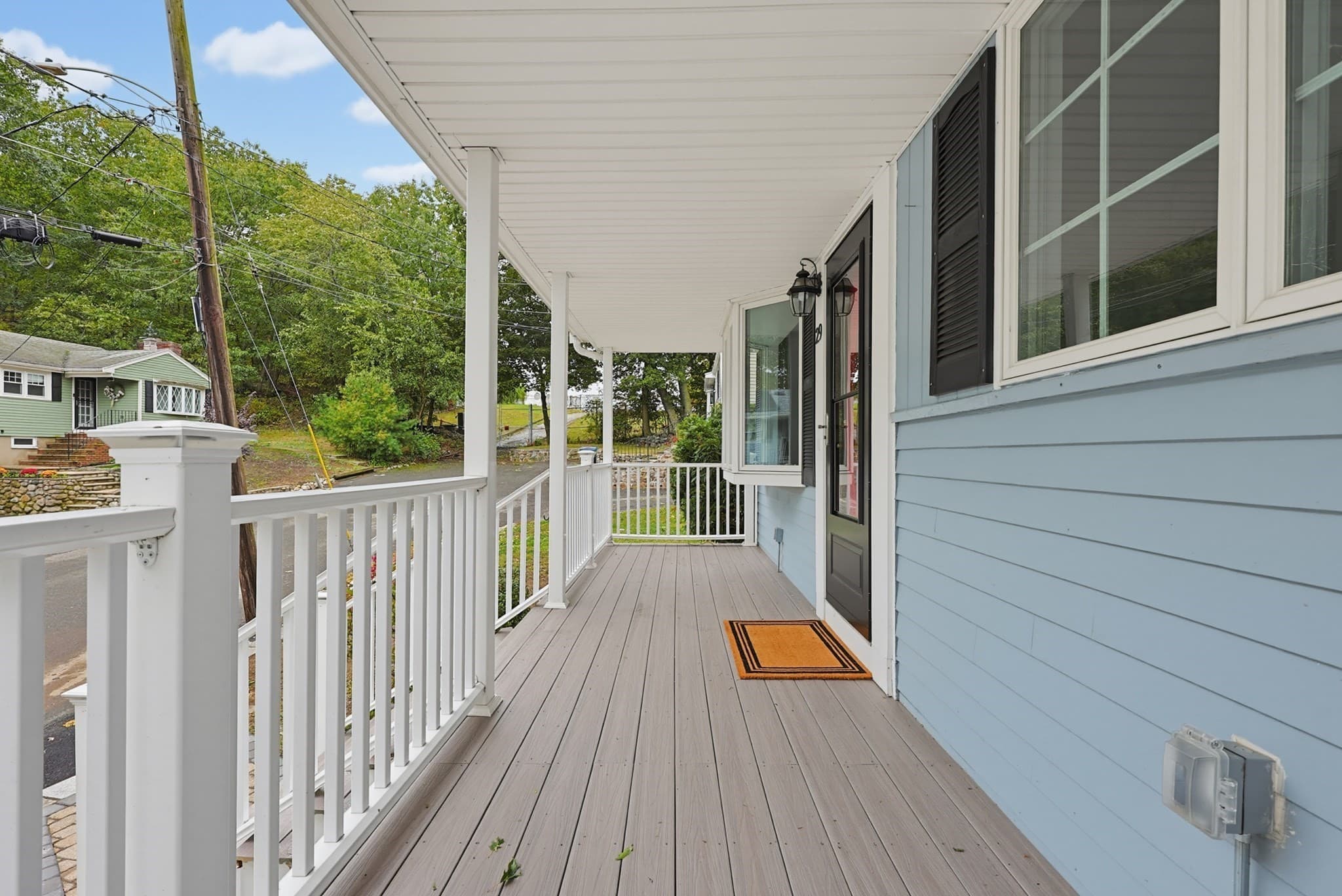 Single Family Residence at 29 Sunnyside Rd, Lynn MA 01905, Lynn, photo 2 of 25