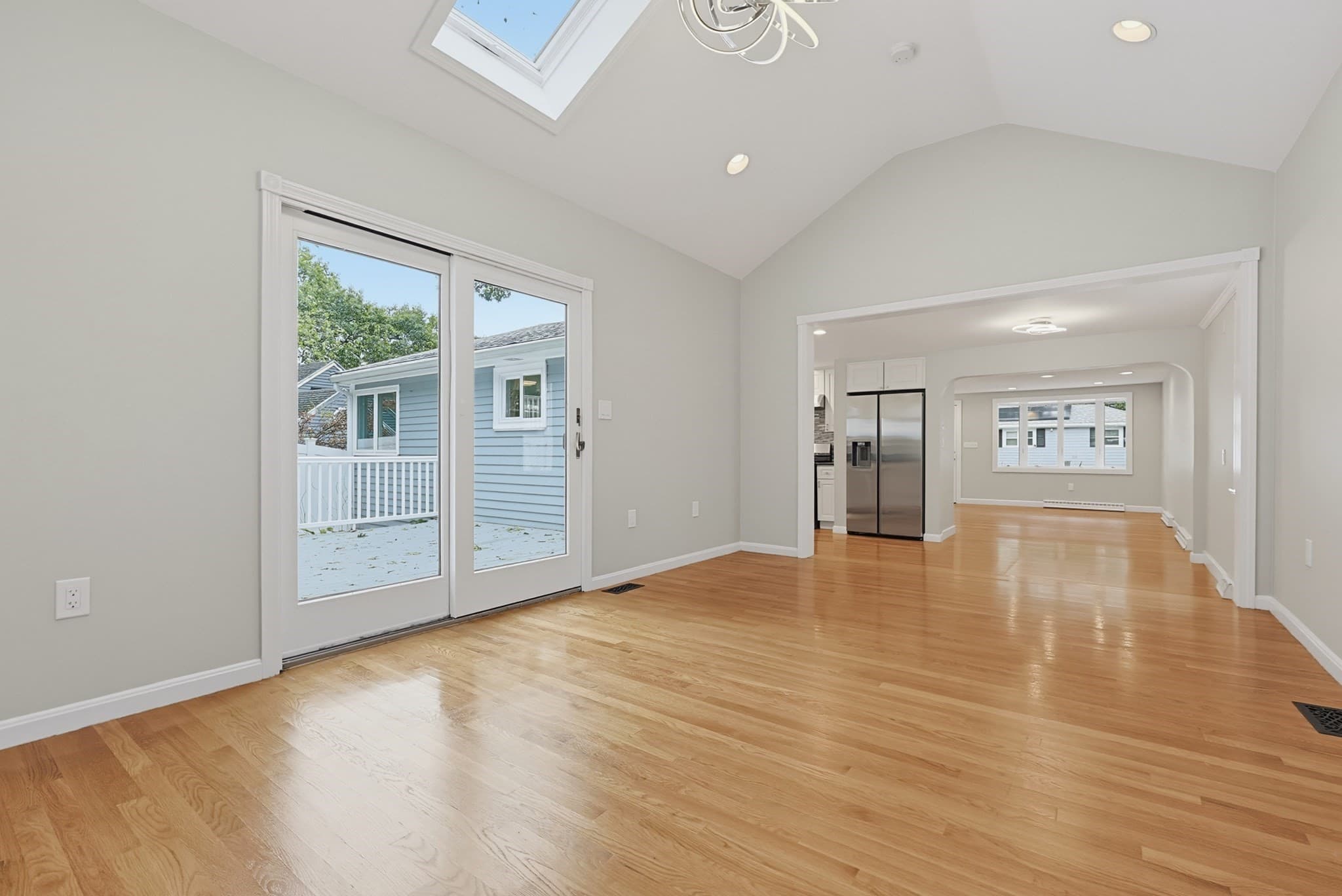 Single Family Residence at 29 Sunnyside Rd, Lynn MA 01905, Lynn, photo 13 of 25