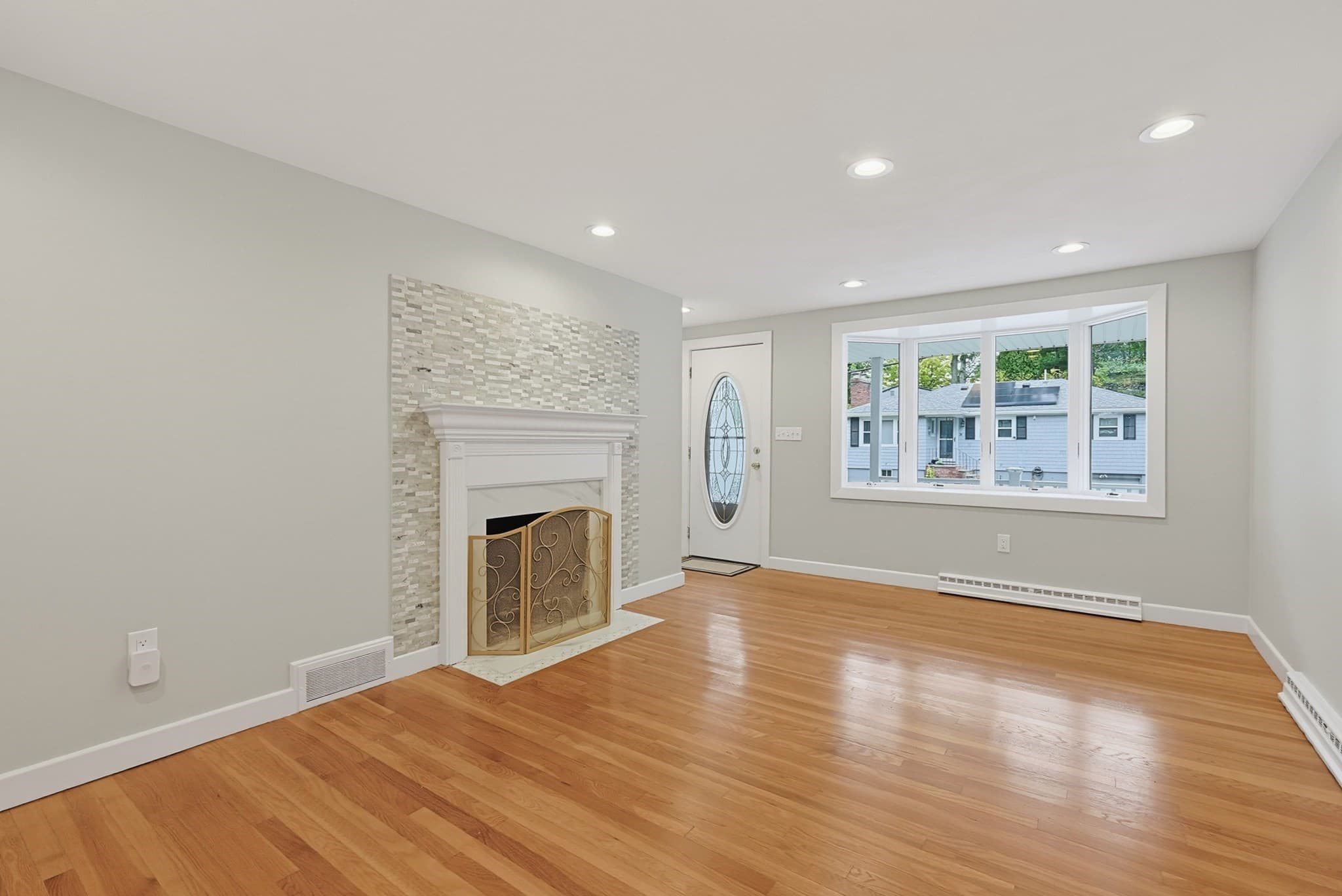 Single Family Residence at 29 Sunnyside Rd, Lynn MA 01905, Lynn, photo 7 of 25
