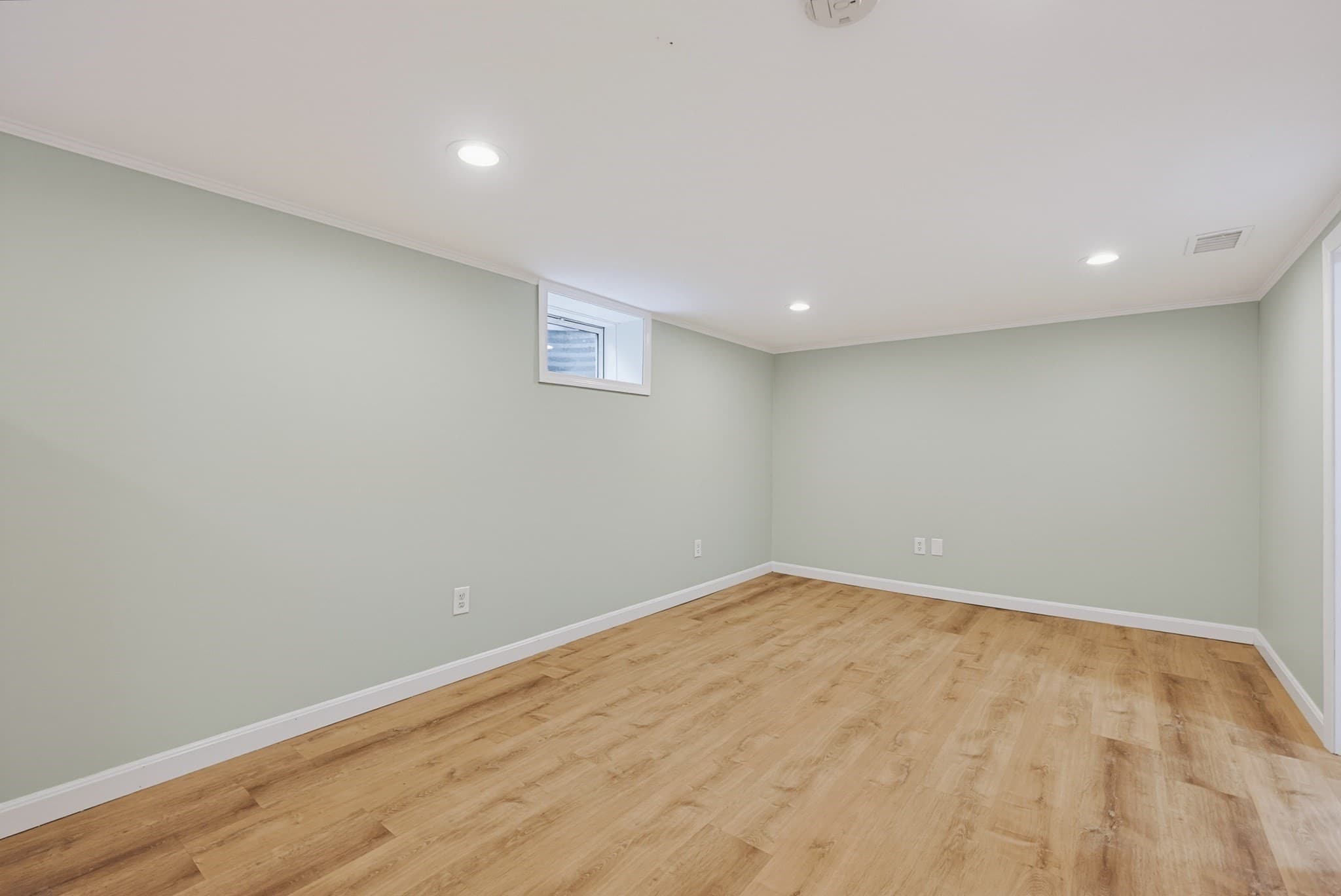 Single Family Residence at 29 Sunnyside Rd, Lynn MA 01905, Lynn, photo 24 of 25