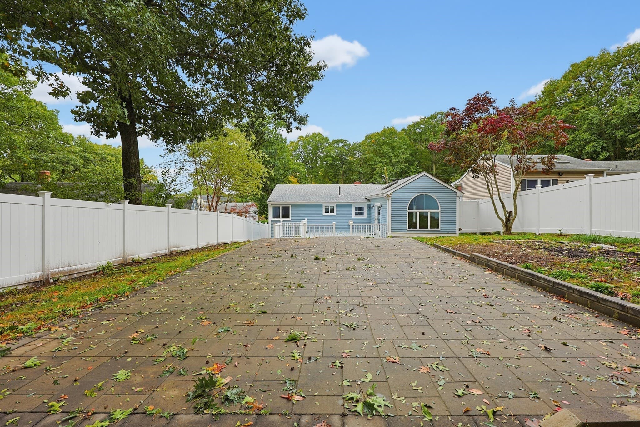 Single Family Residence at 29 Sunnyside Rd, Lynn MA 01905, Lynn, photo 4 of 25