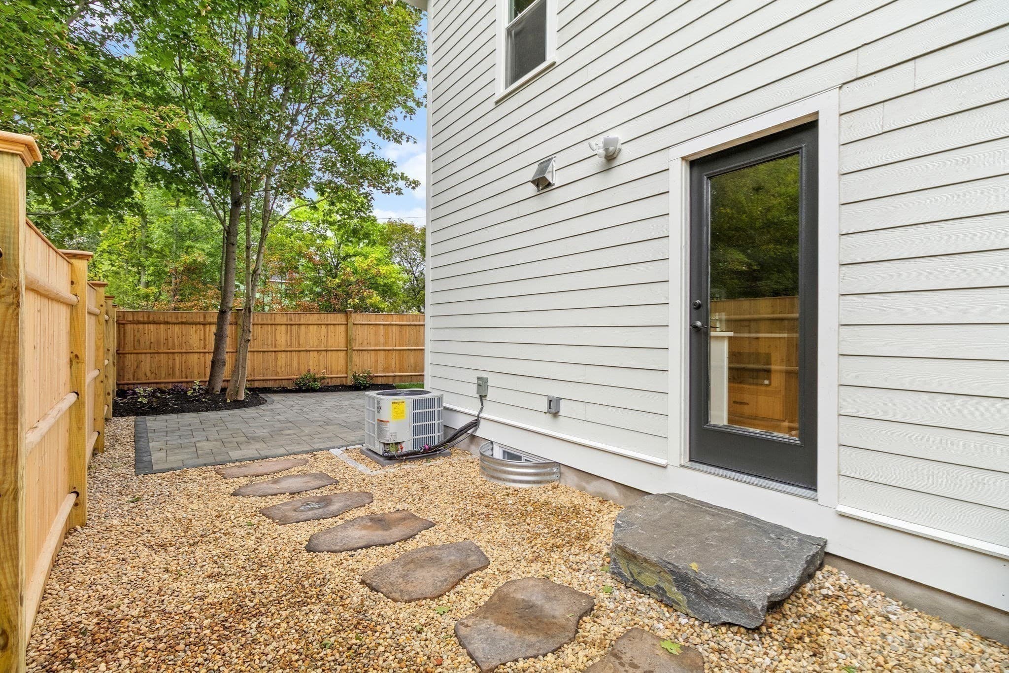 Single Family Residence at 22 Belknap Court, Concord MA 01742, Concord, photo 6 of 22